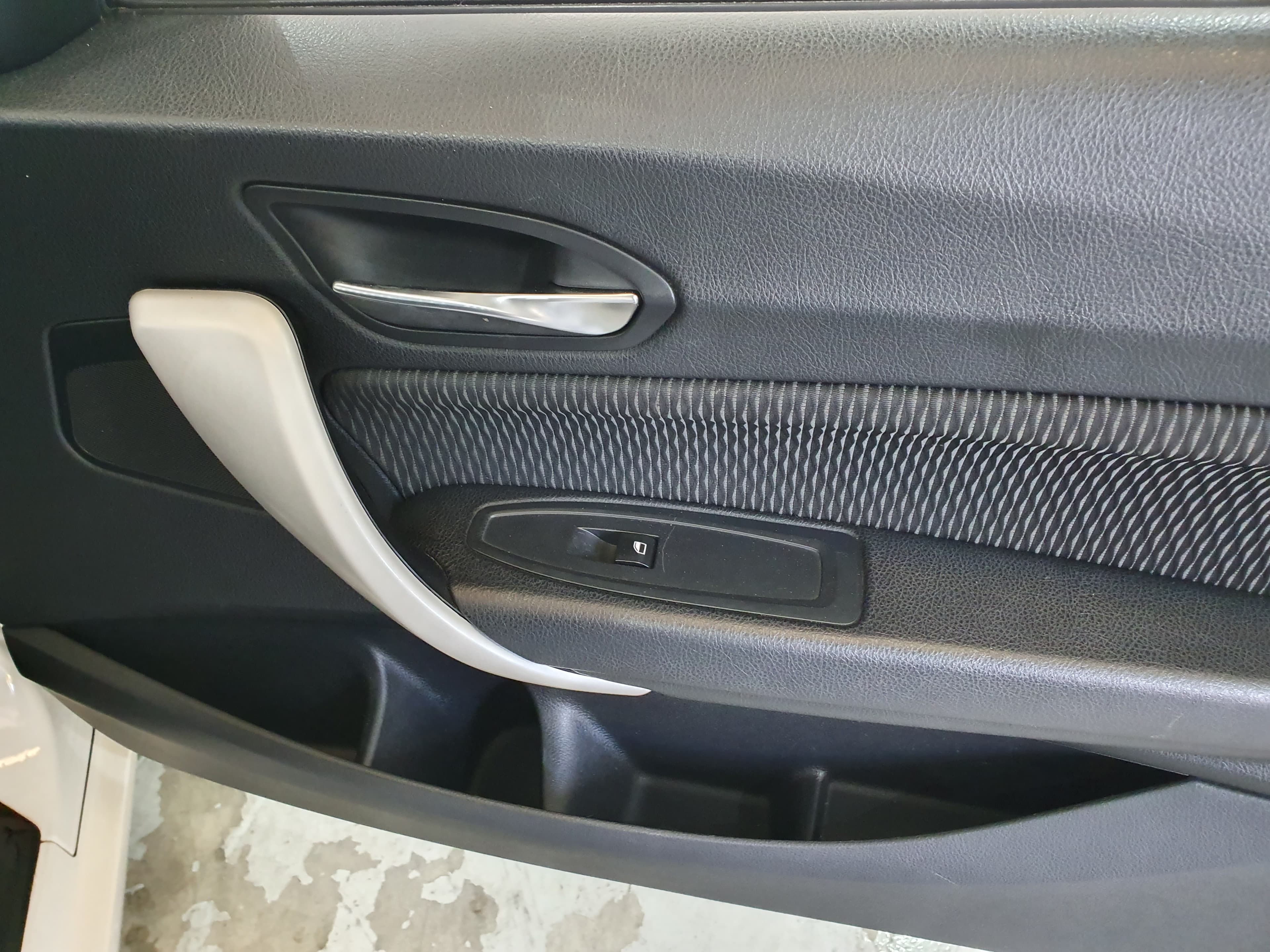 BMW 220D Coupé · Ano 2014 — imagem 19