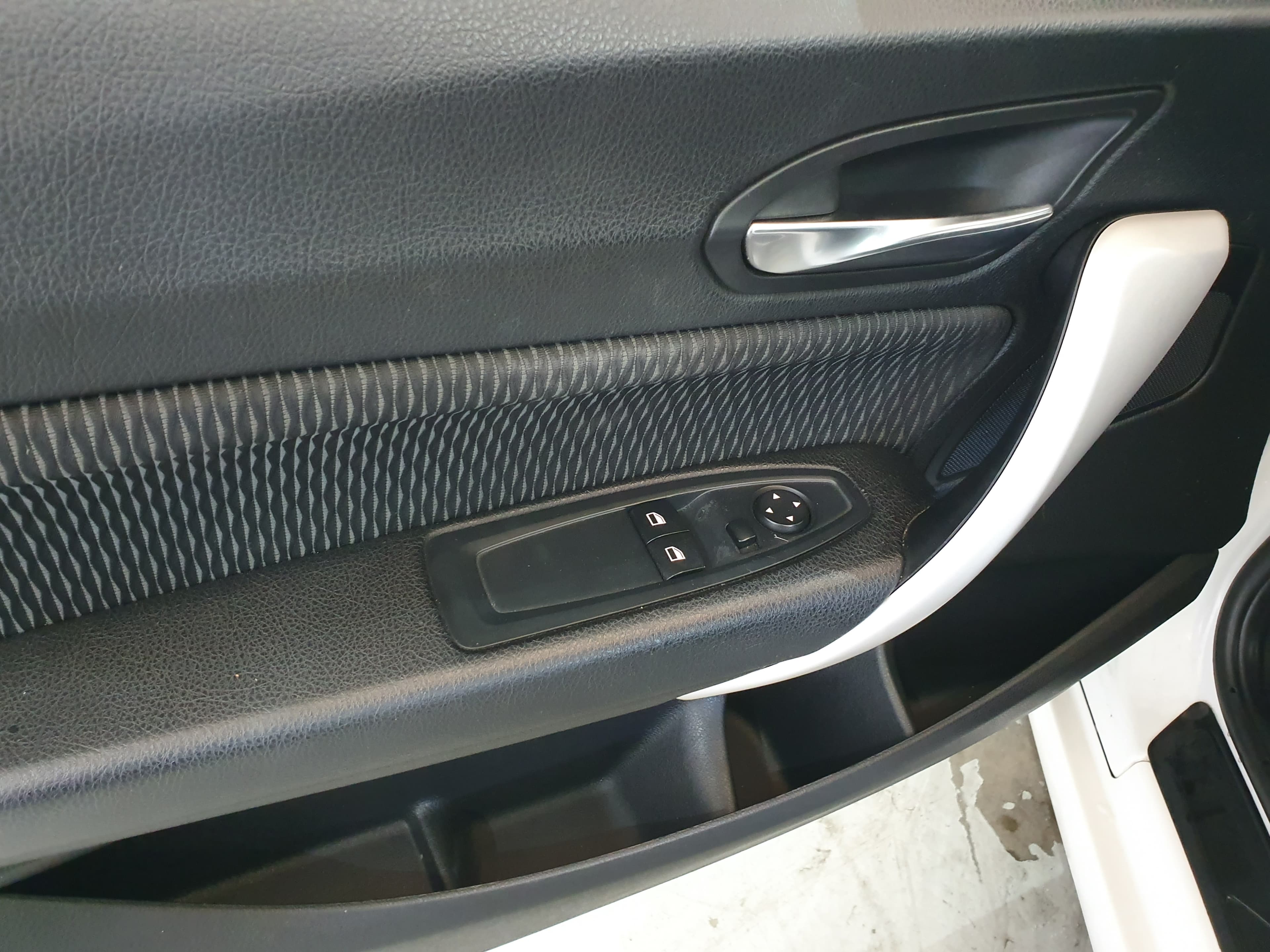 BMW 220D Coupé · Ano 2014 — imagem 23
