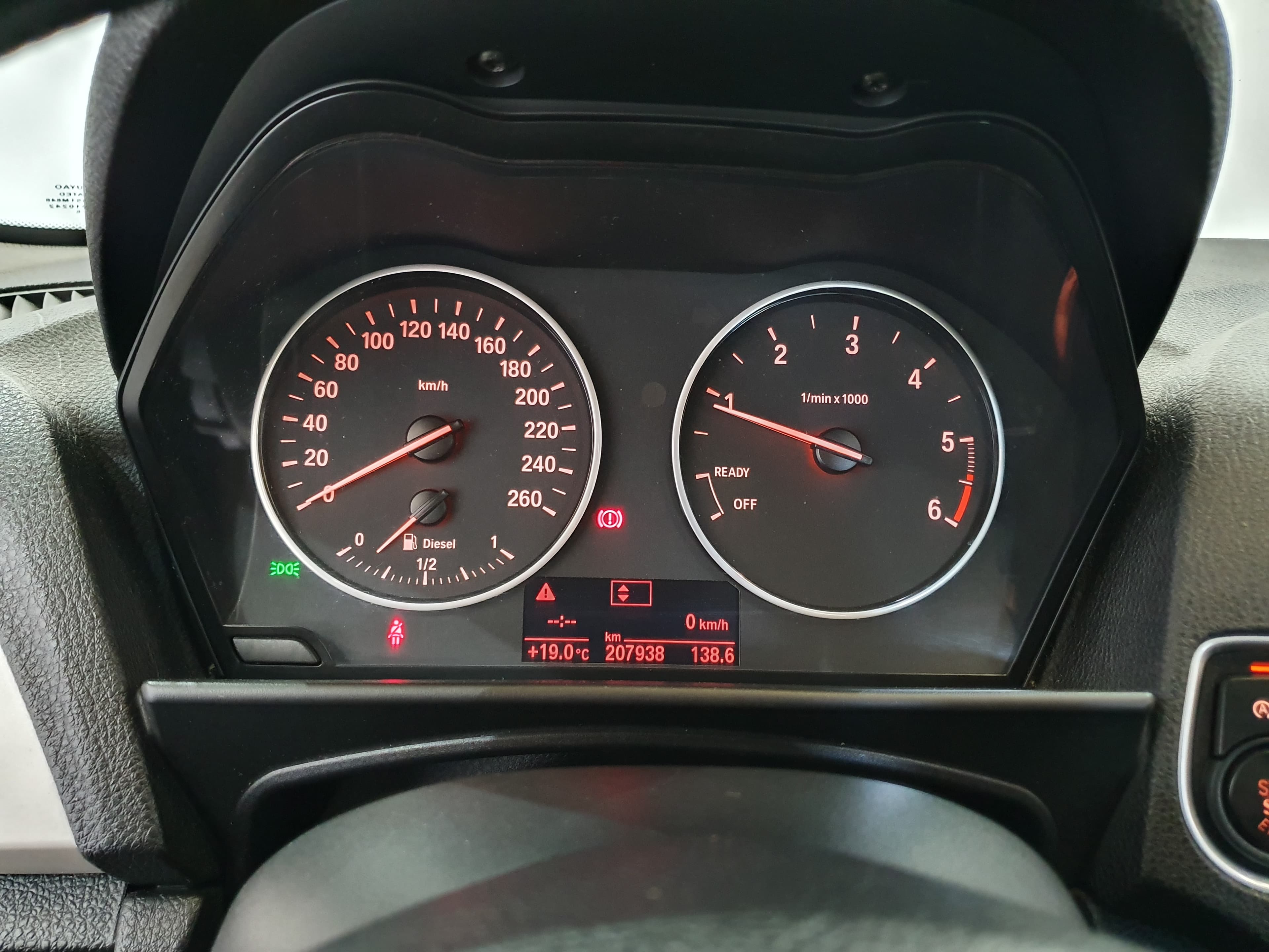 BMW 220D Coupé · Ano 2014 — imagem 36