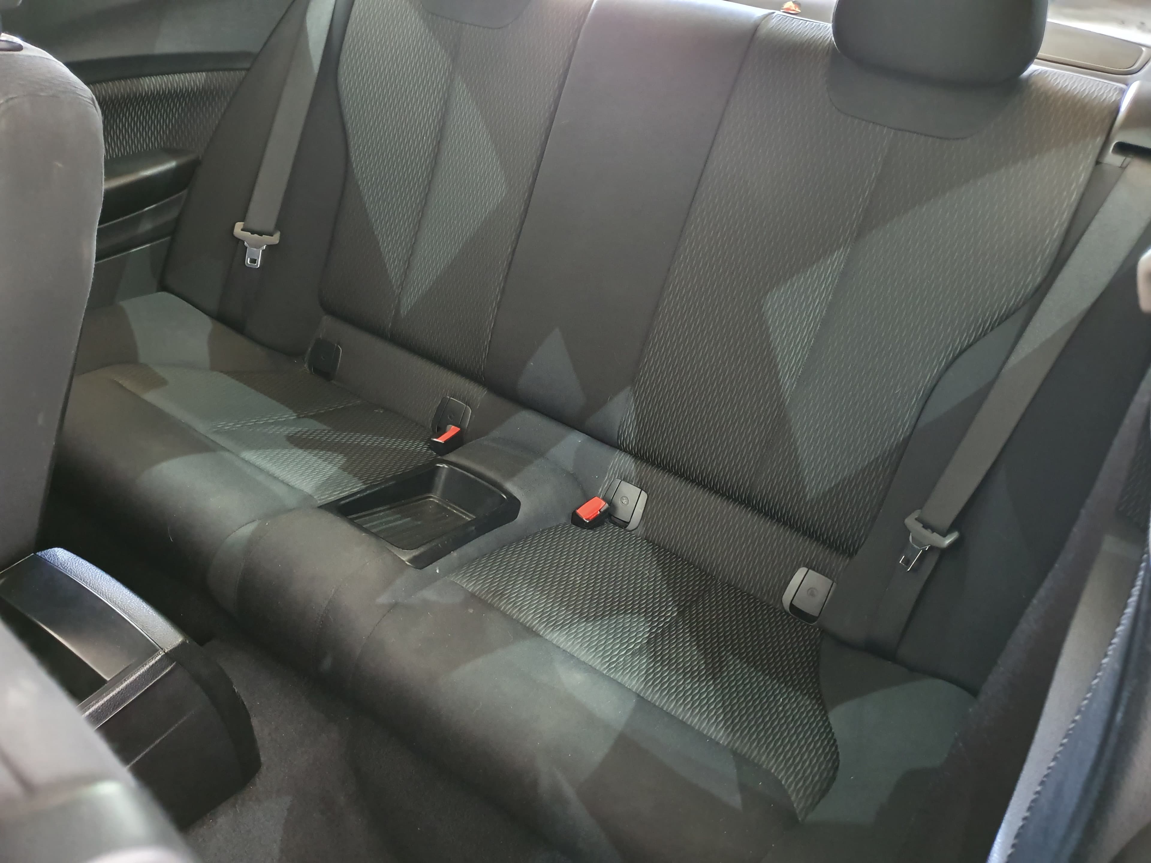 BMW 220D Coupé · Ano 2014 — imagem 26