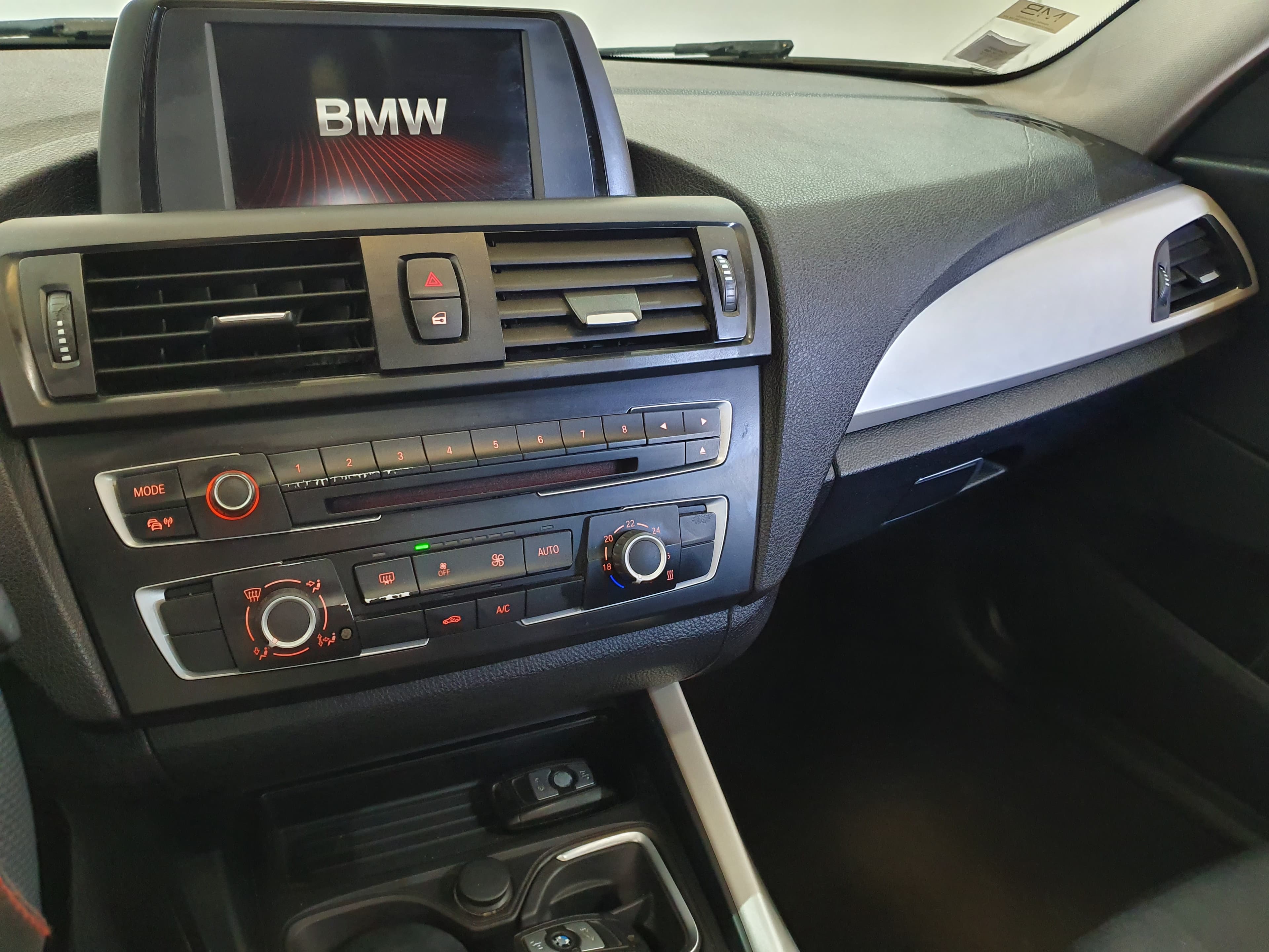 BMW 220D Coupé · Ano 2014 — imagem 28