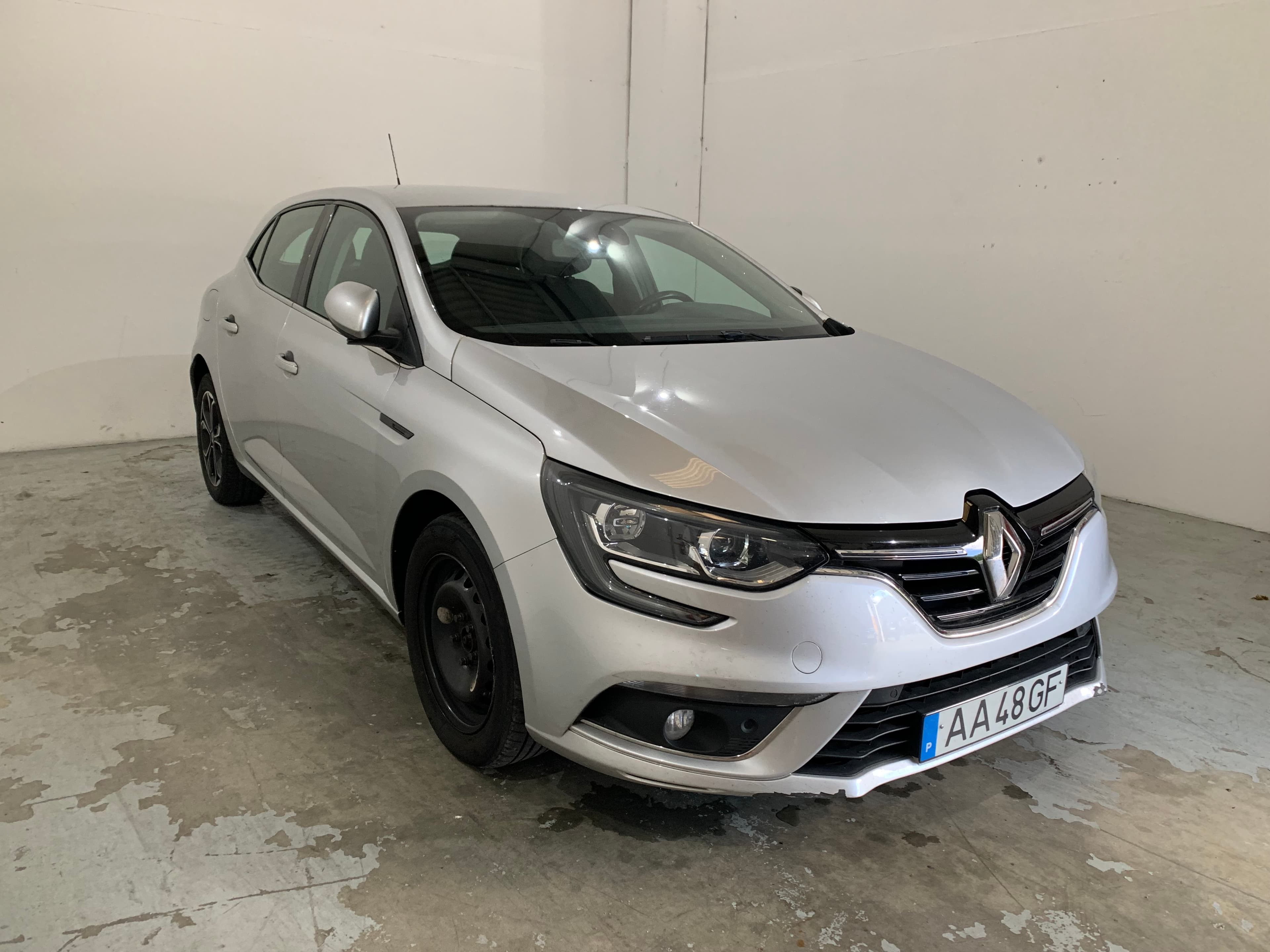 Renault Mégane 1.5 · Ano 2016 — imagem 5