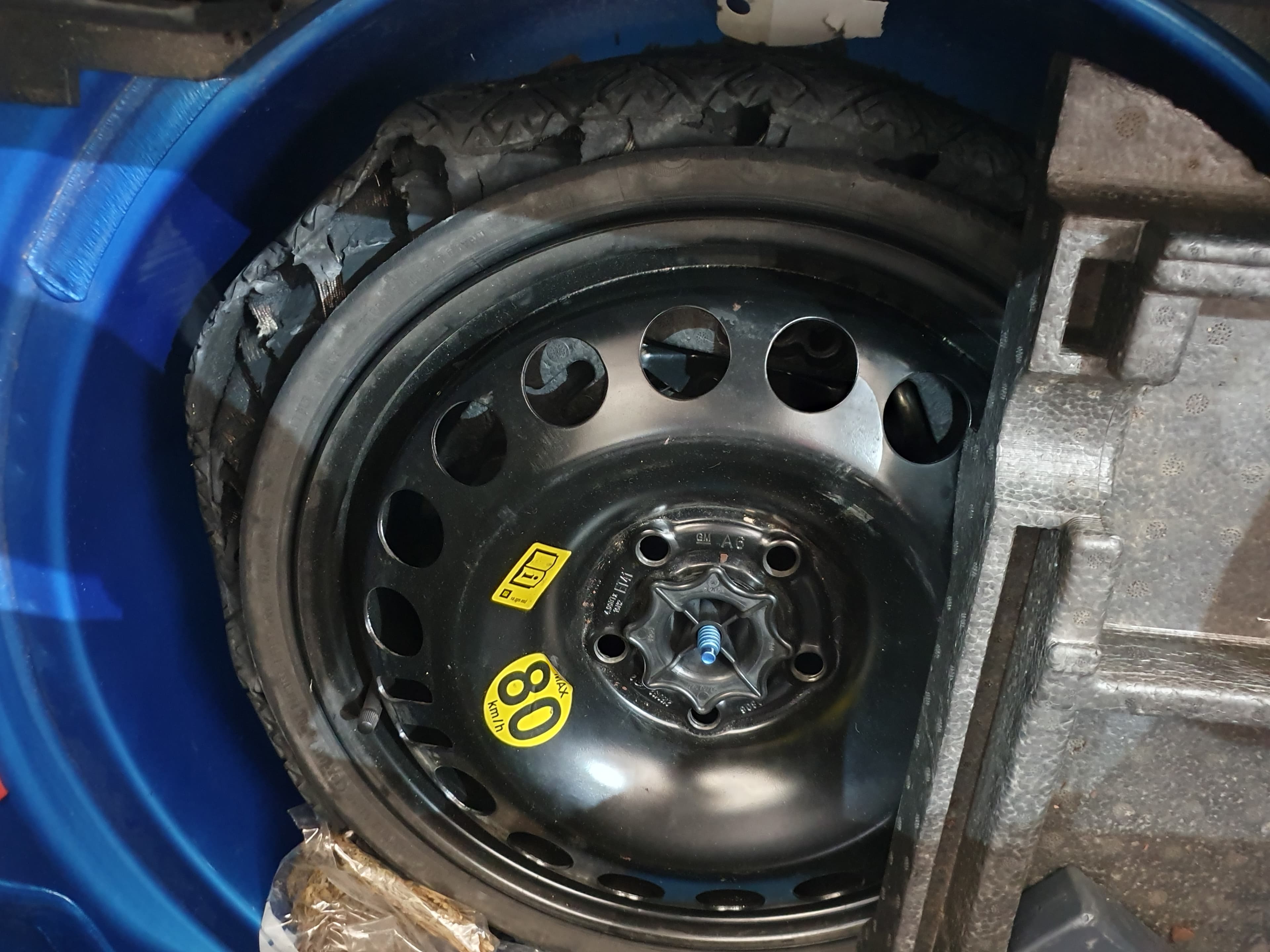 Opel Astra GTC · Ano 2010 — imagen 9