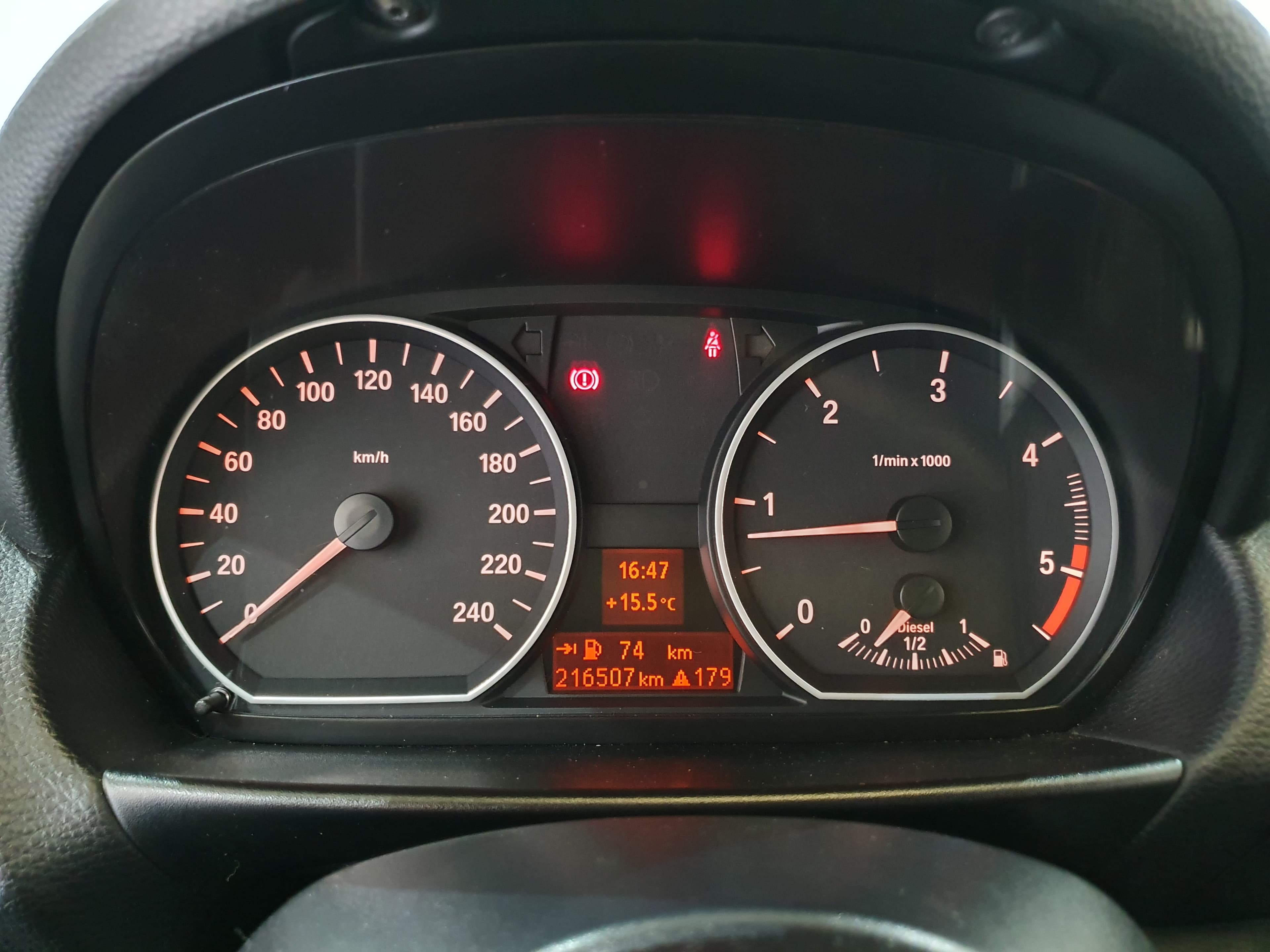 BMW 118D · Ano 2008 — imagem 32