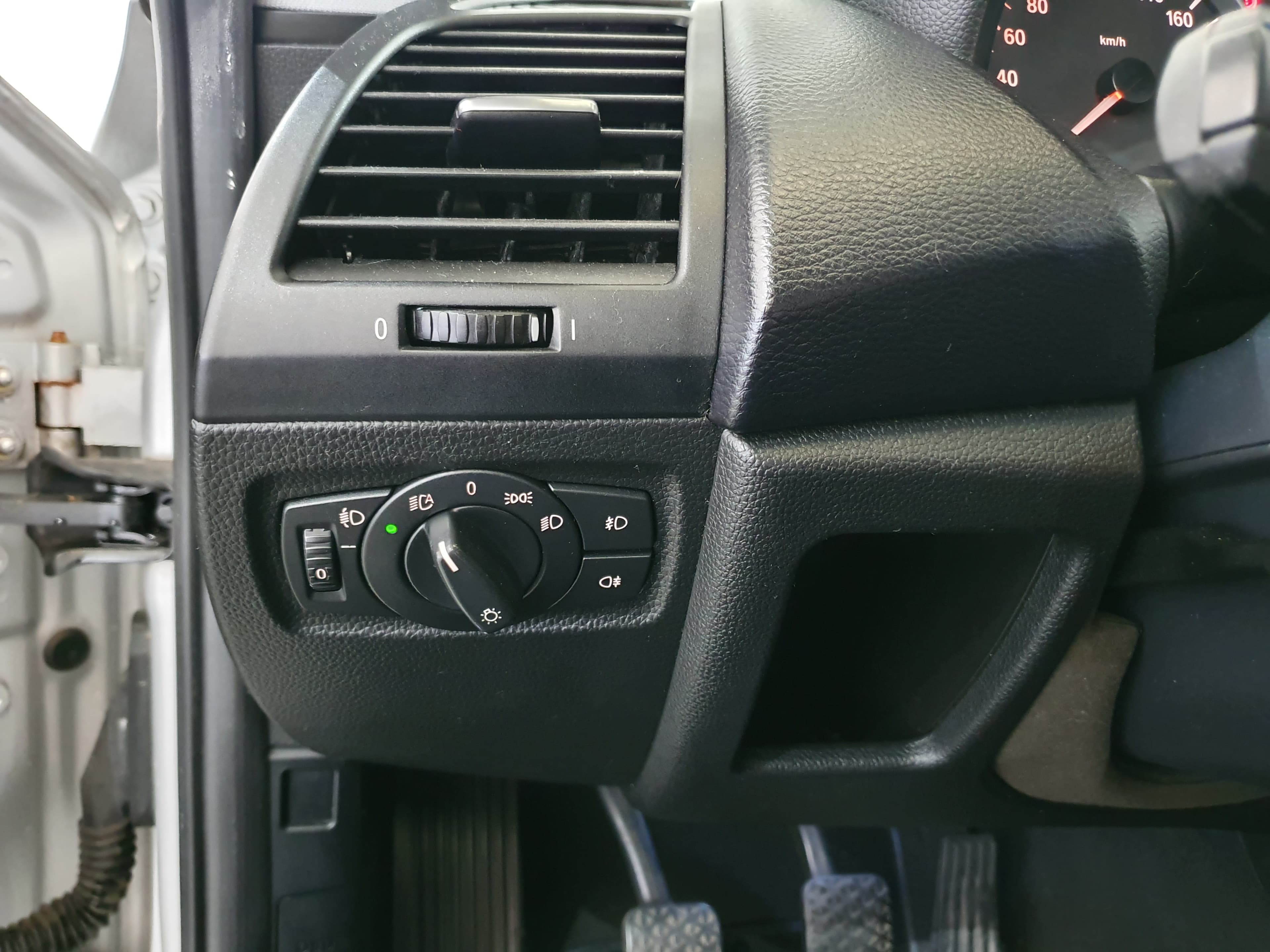 BMW 118D · Ano 2008 — imagem 36