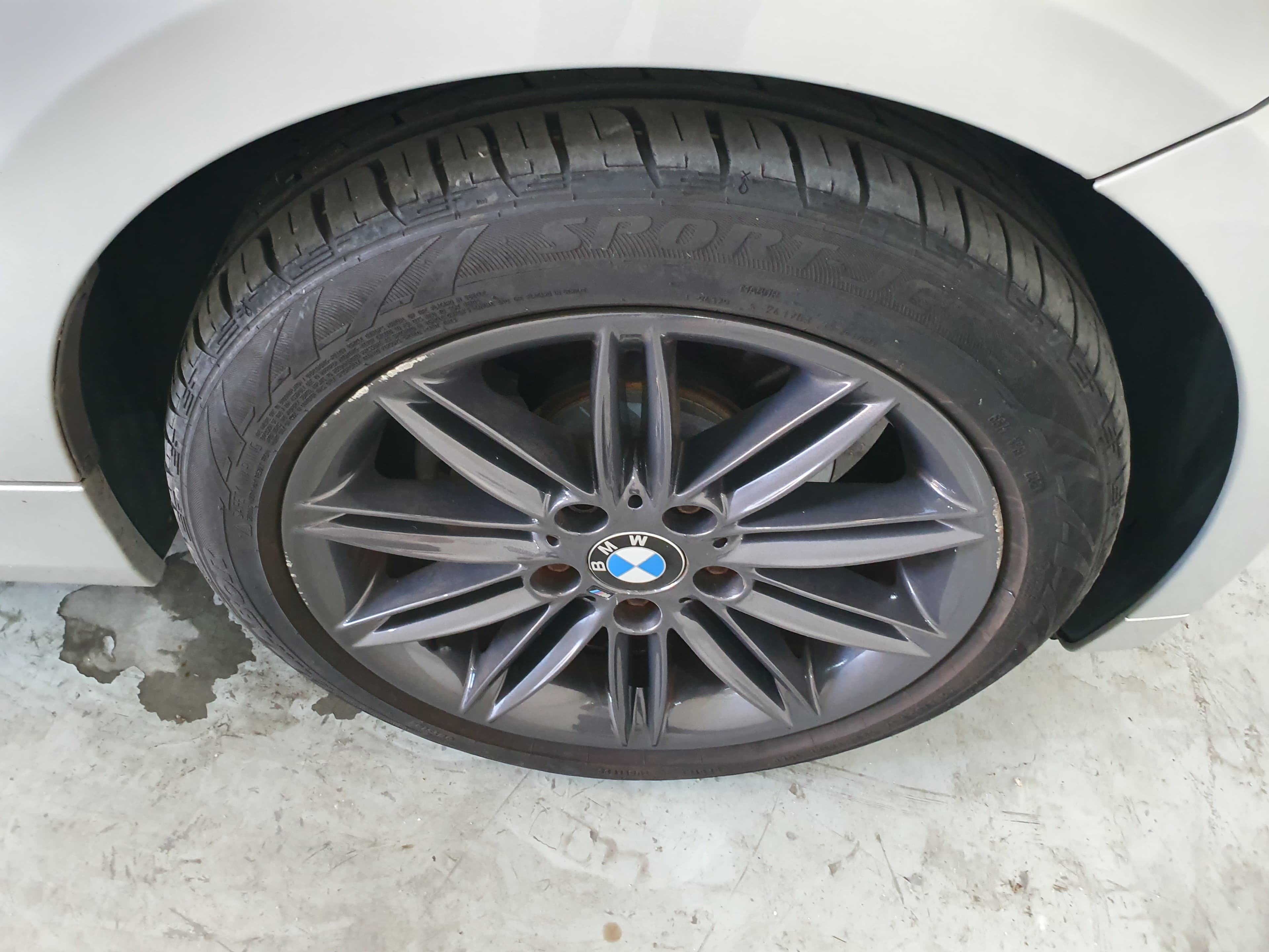 BMW 118D · Ano 2008 — imagem 16