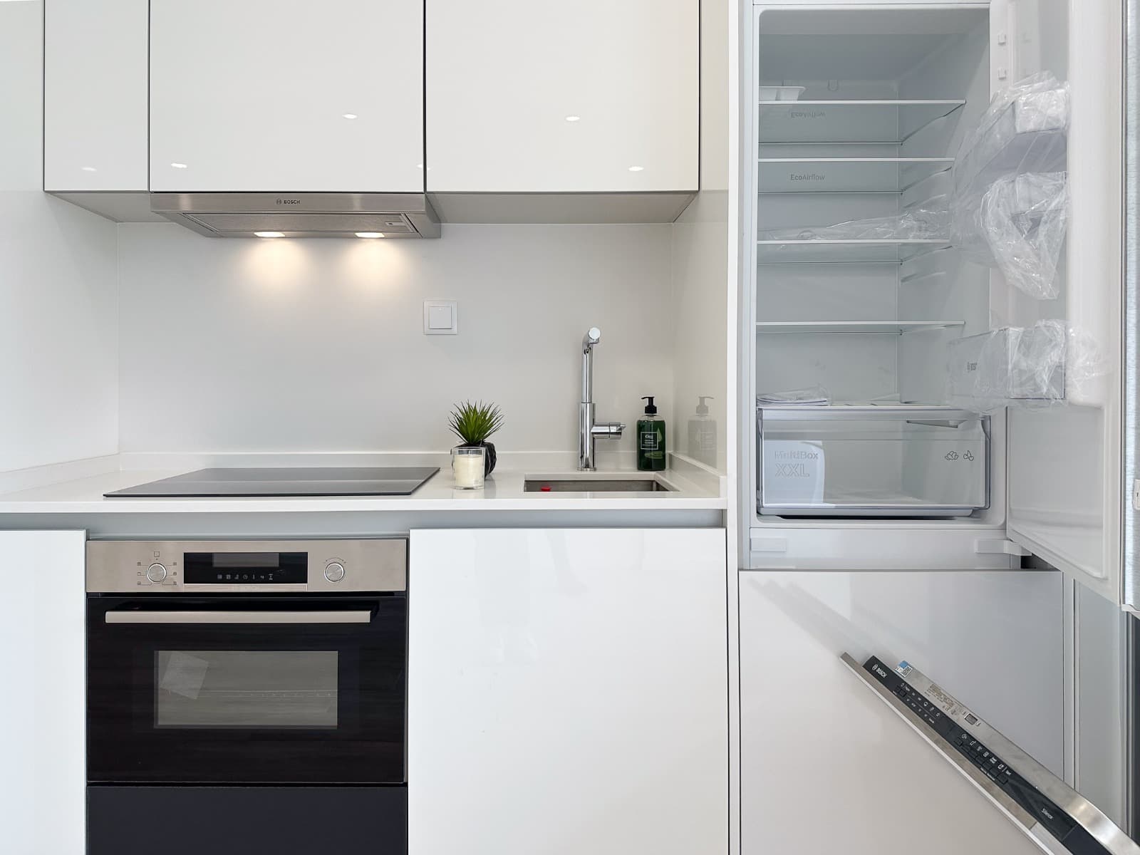 Apartamento T2 · Benfica, Lisboa — imagem 2