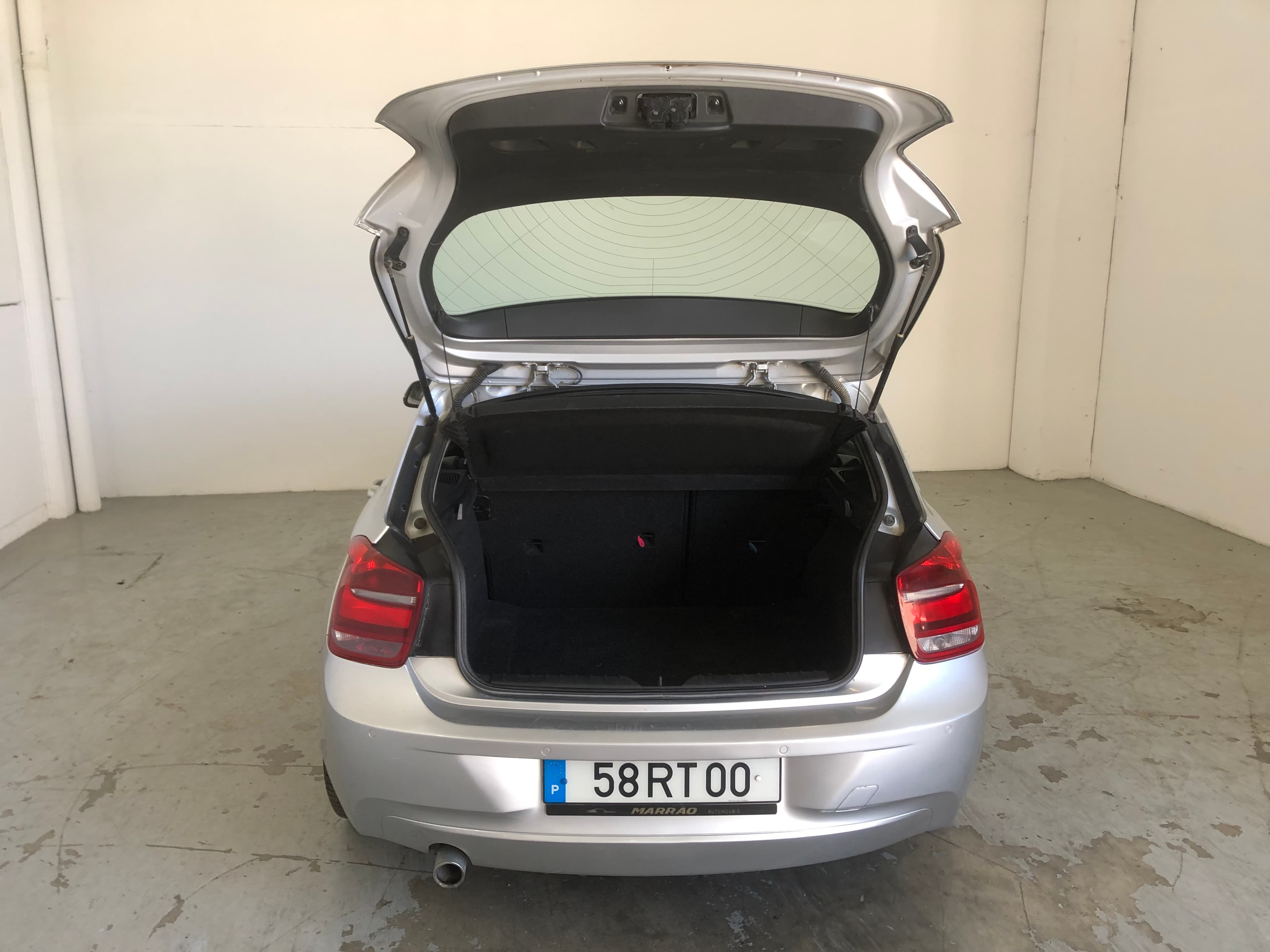 BMW 116D · Ano 2012 — imagen 7