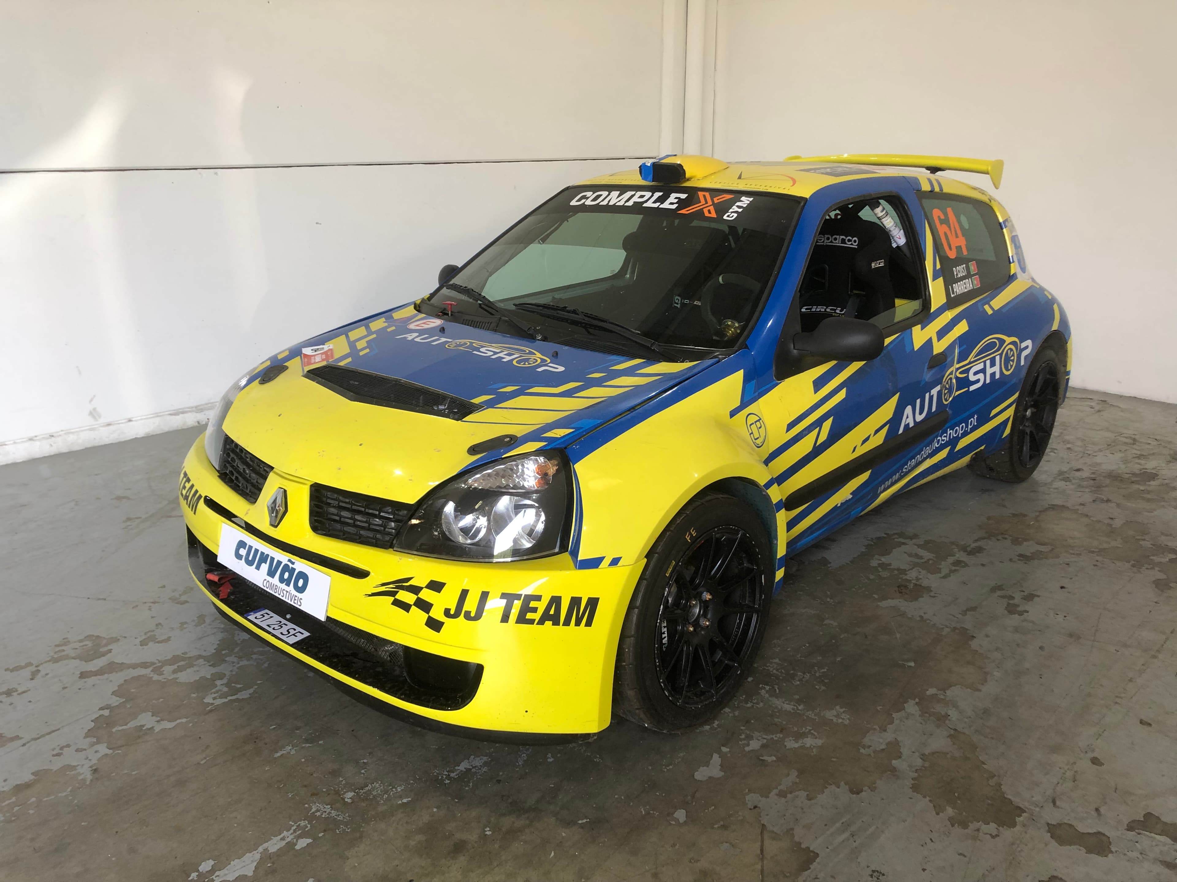 Renault Clio · Ano 2001 — image 3