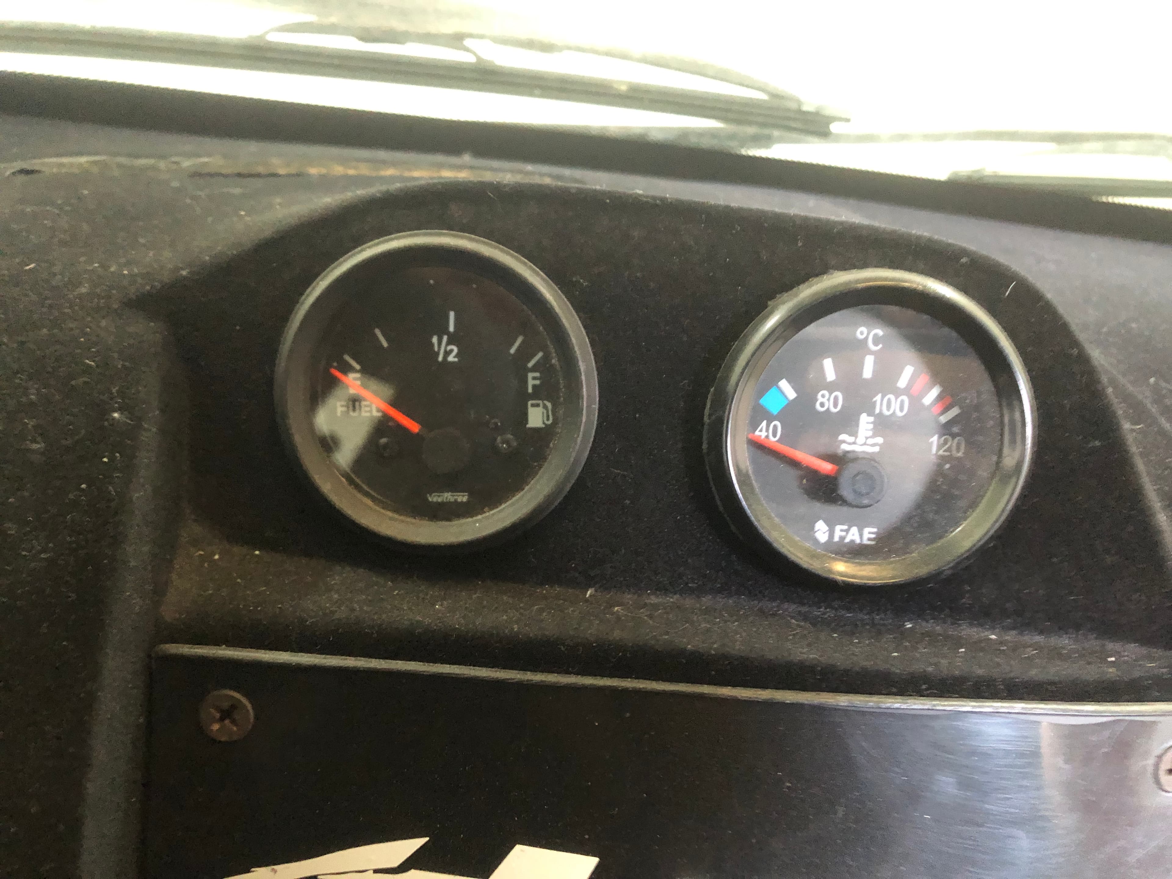 Renault Clio · Ano 2001 — image 26