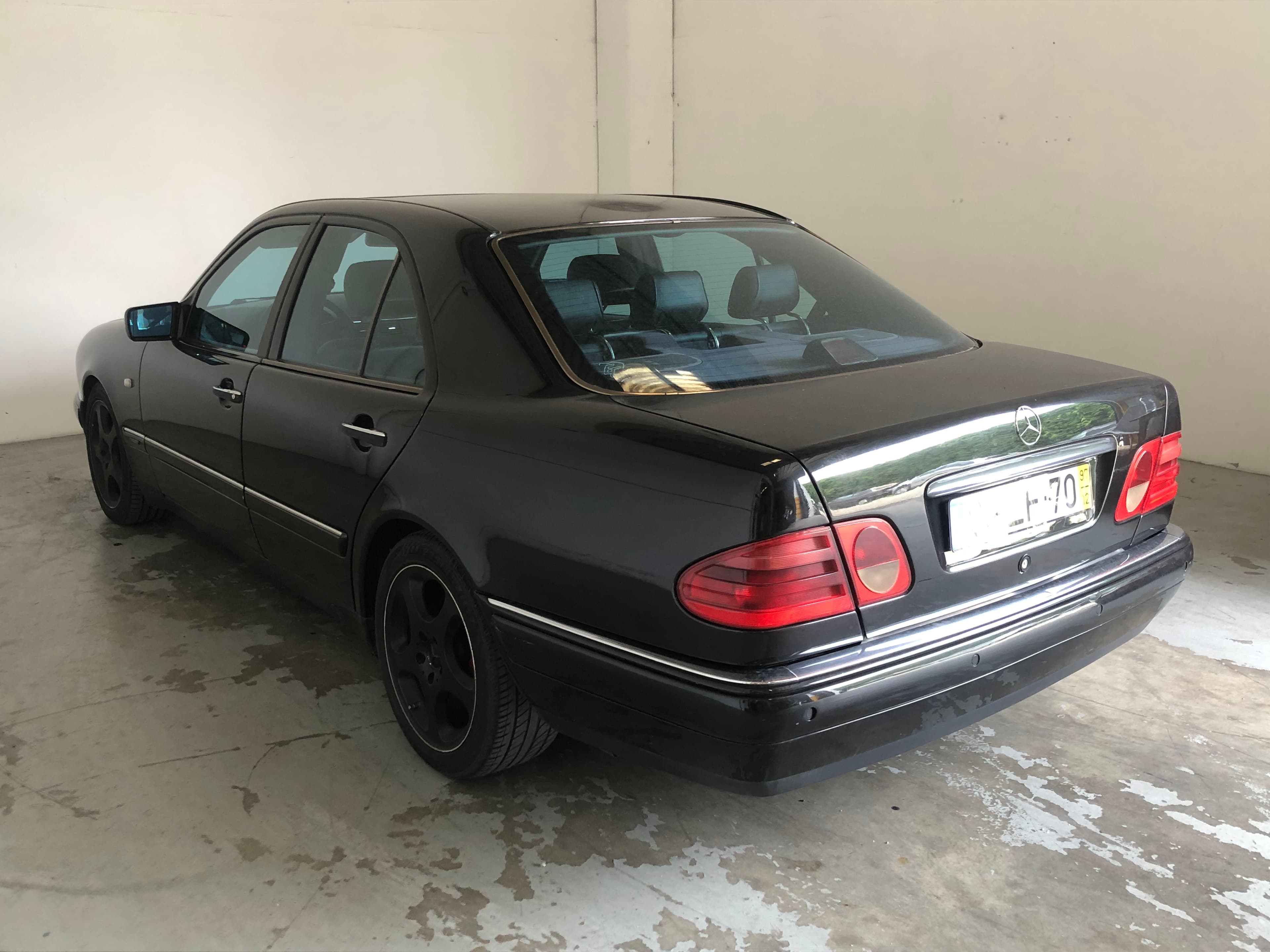 Mercedes-Benz E300 · Ano 1997 — imagen 4