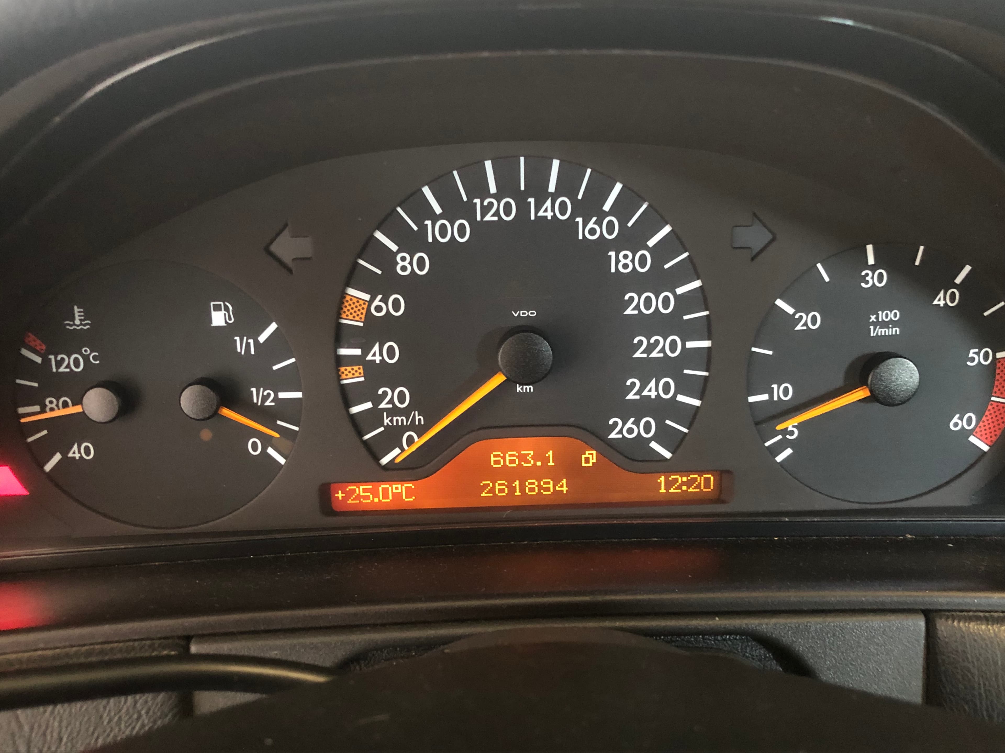 Mercedes-Benz E300 · Ano 1997 — imagen 24