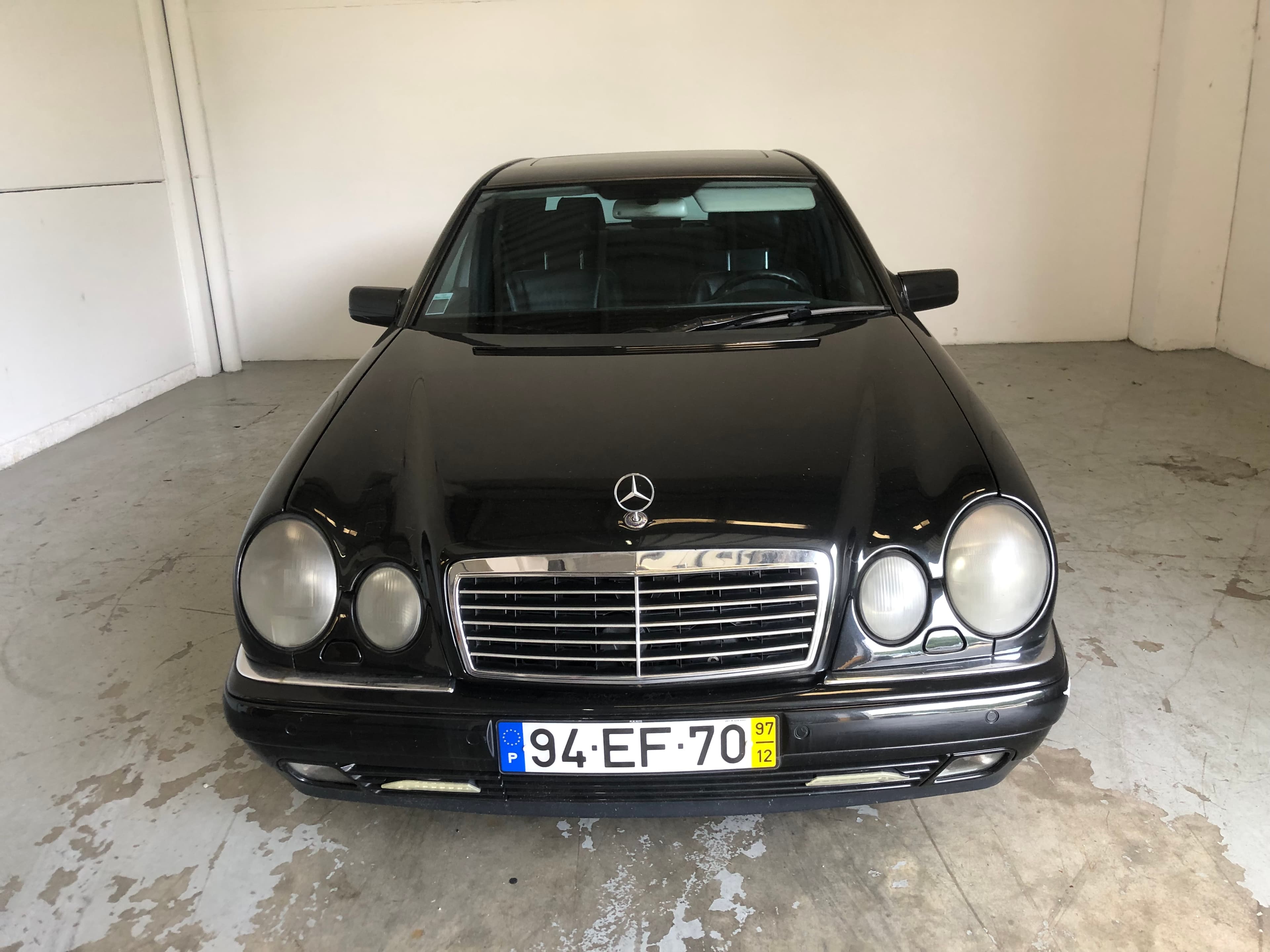 Mercedes-Benz E300 · Ano 1997 — imagen 2