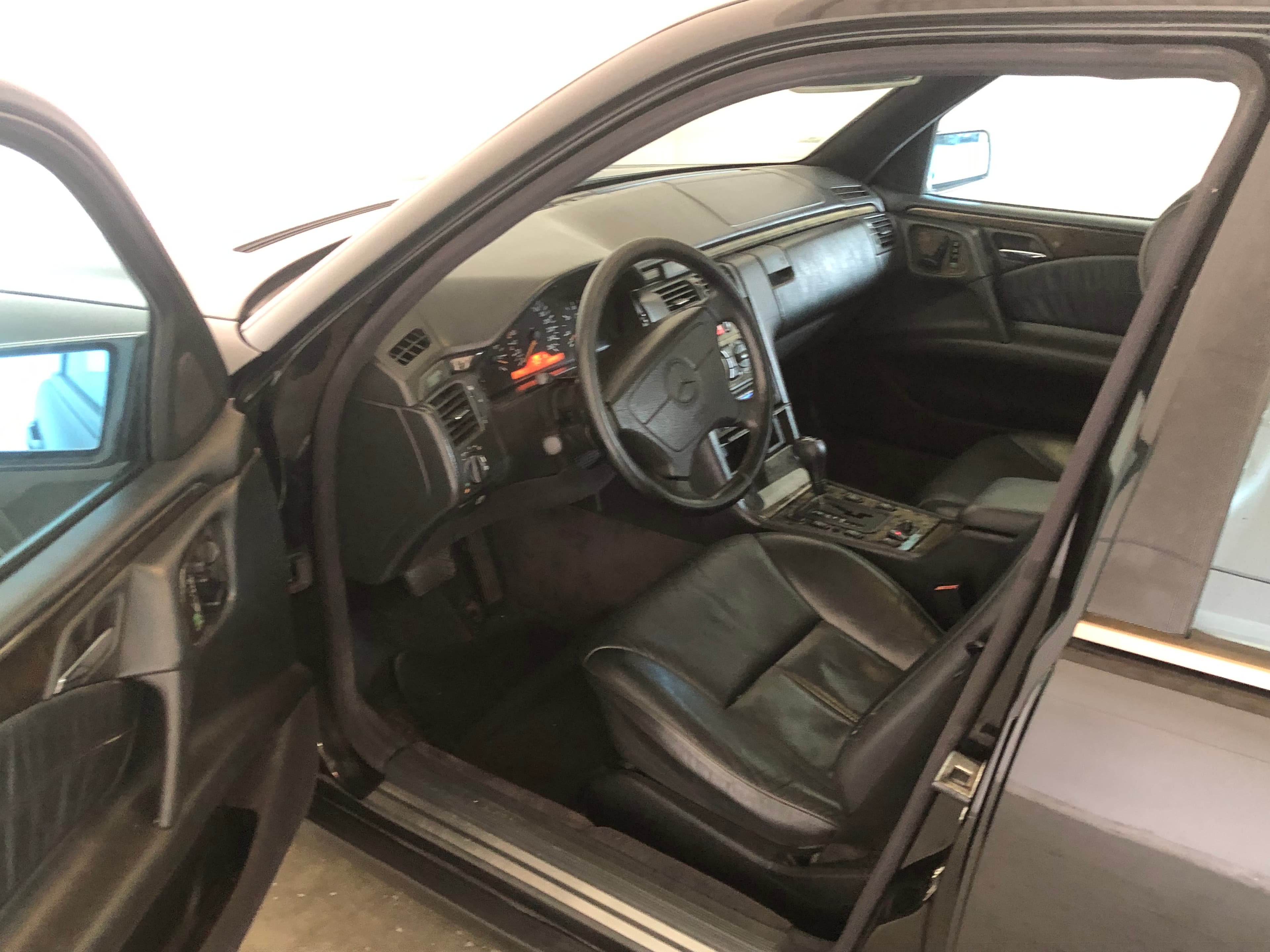 Mercedes-Benz E300 · Ano 1997 — imagen 19
