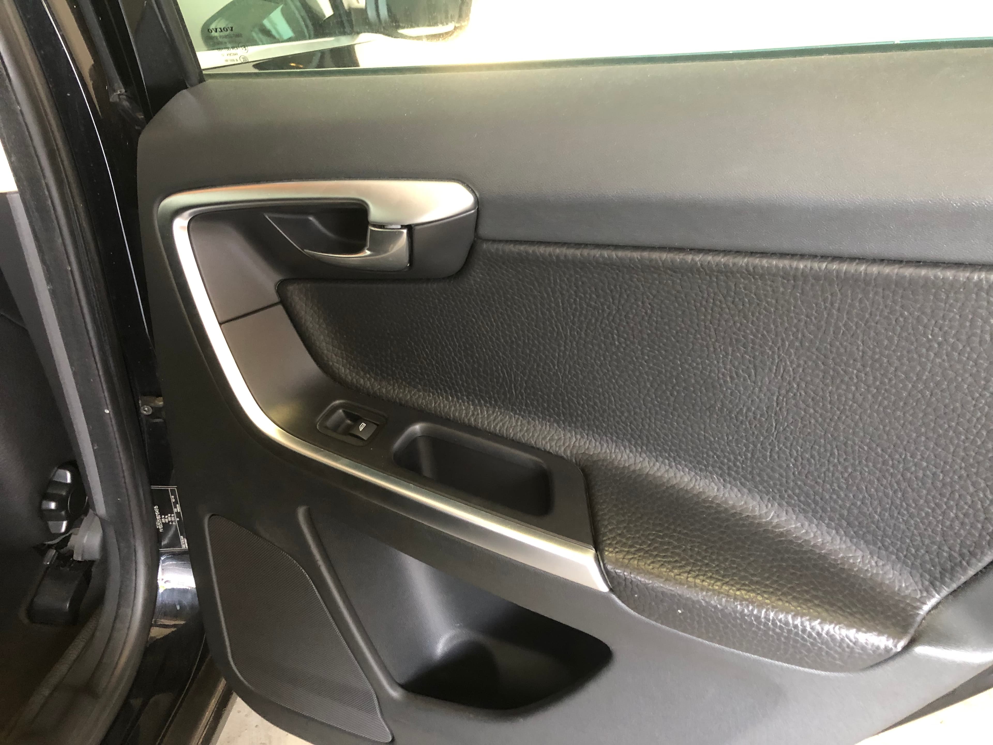 Volvo XC60 · Ano 2010 — imagem 32