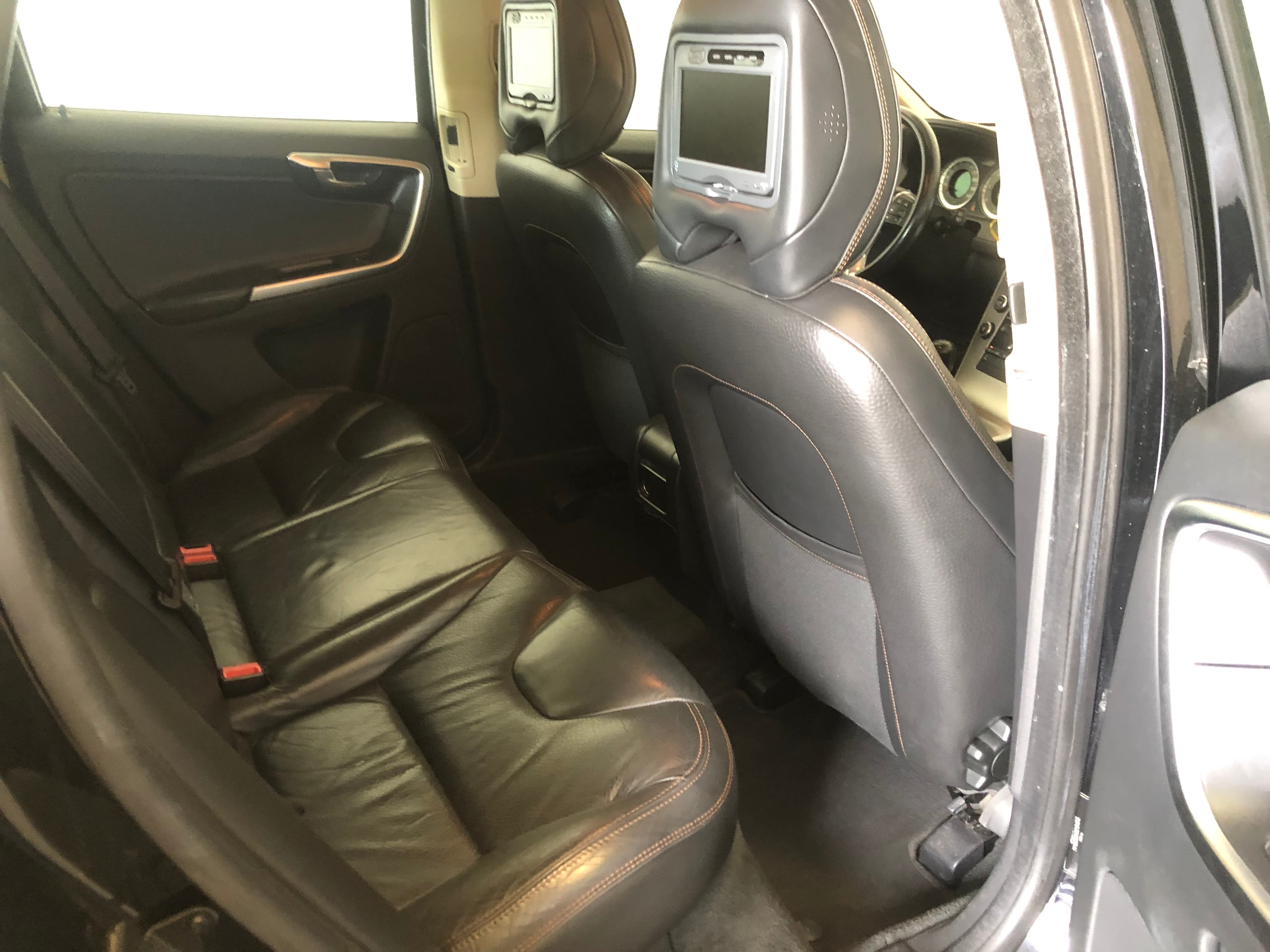 Volvo XC60 · Ano 2010 — imagem 33