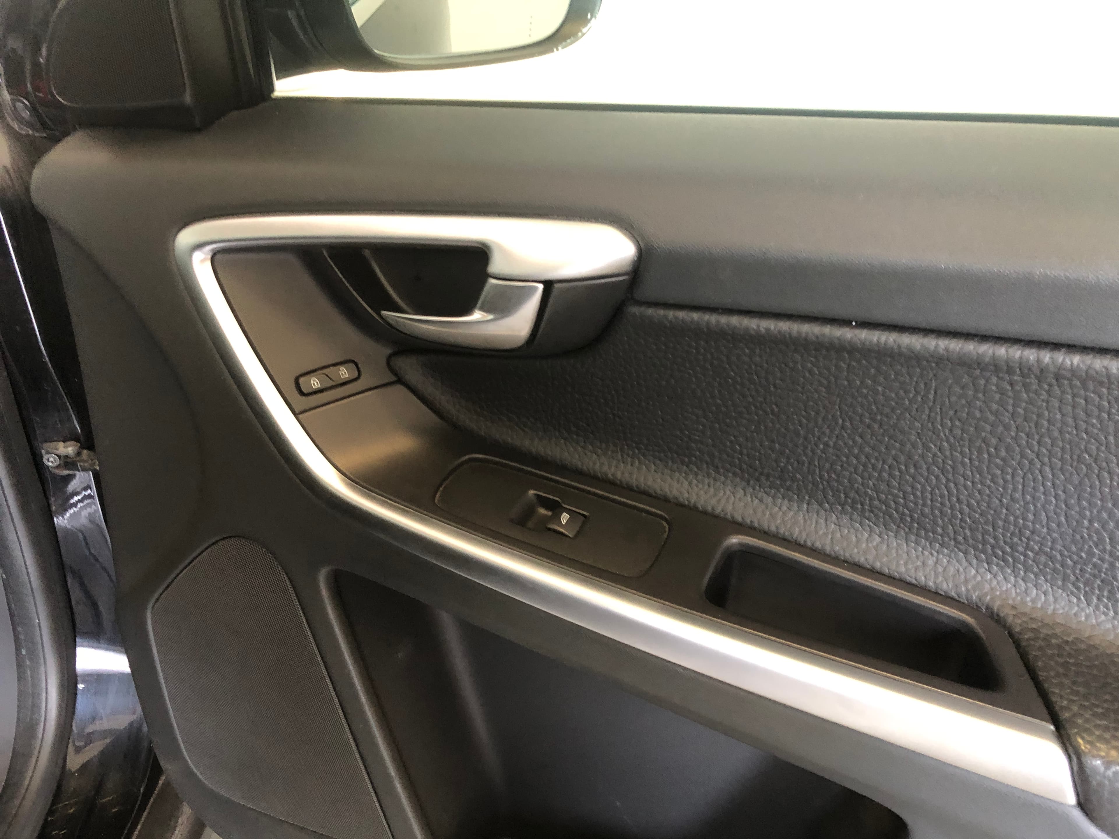 Volvo XC60 · Ano 2010 — imagem 34