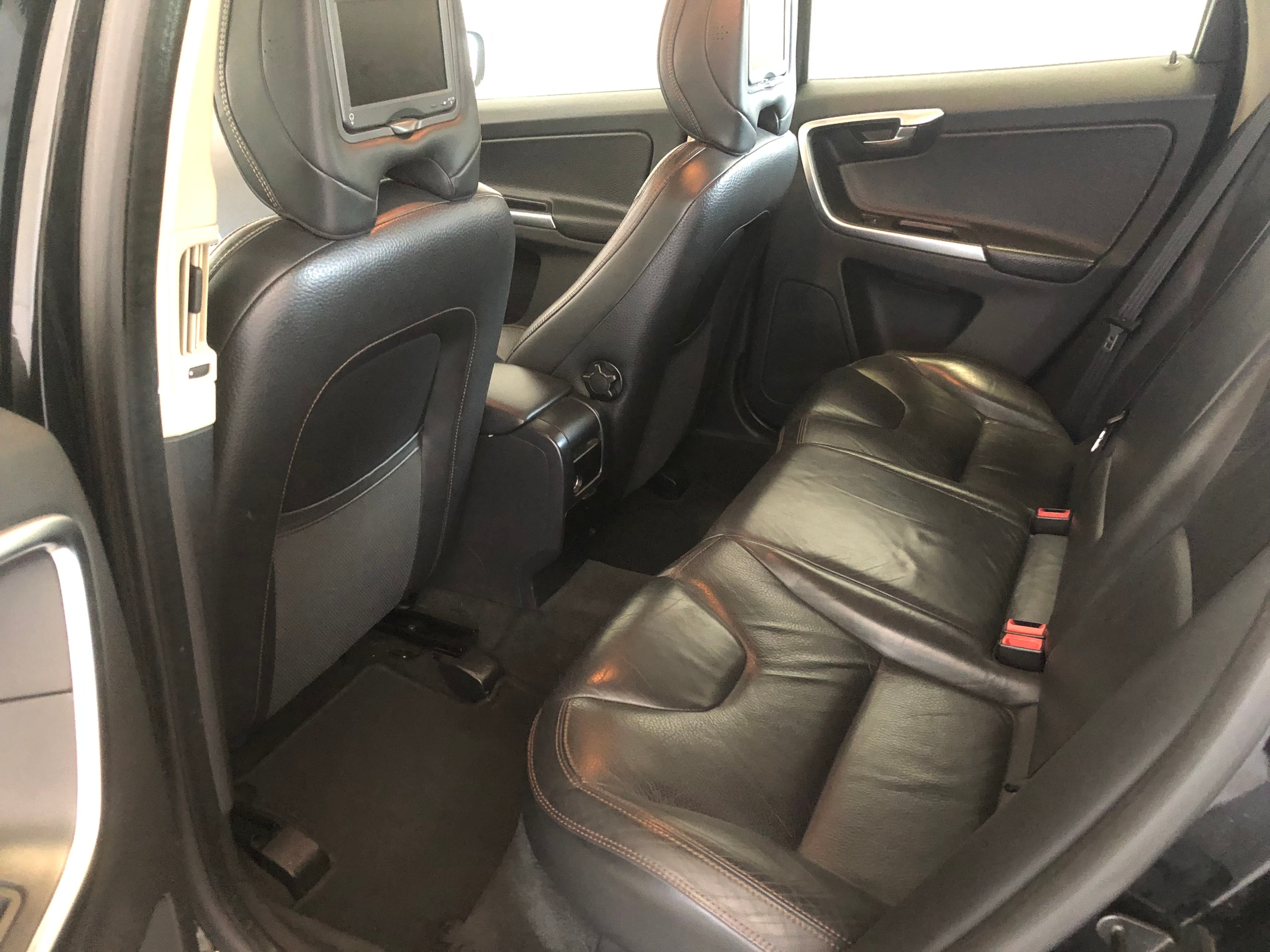 Volvo XC60 · Ano 2010 — imagem 36