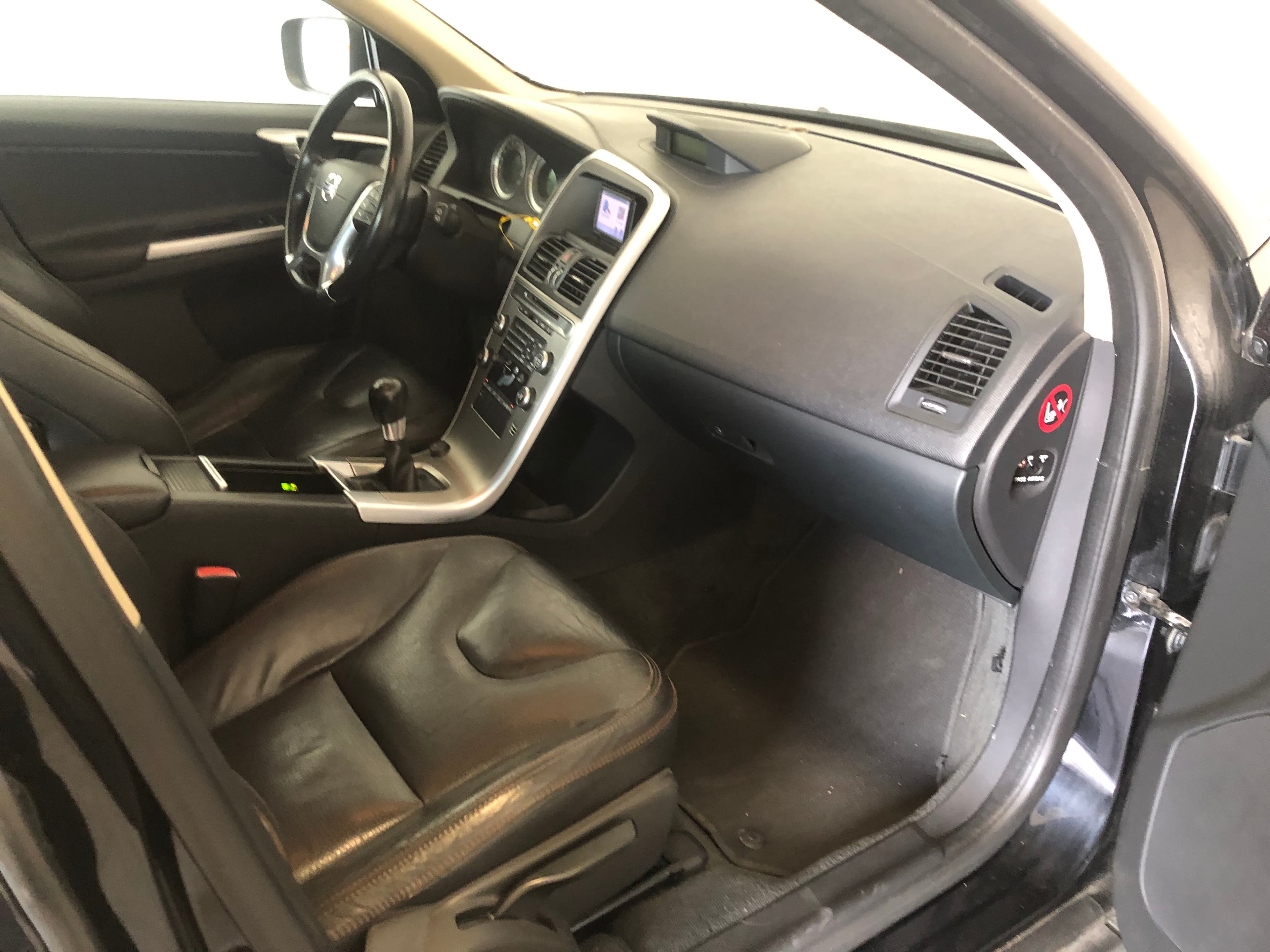 Volvo XC60 · Ano 2010 — imagem 35