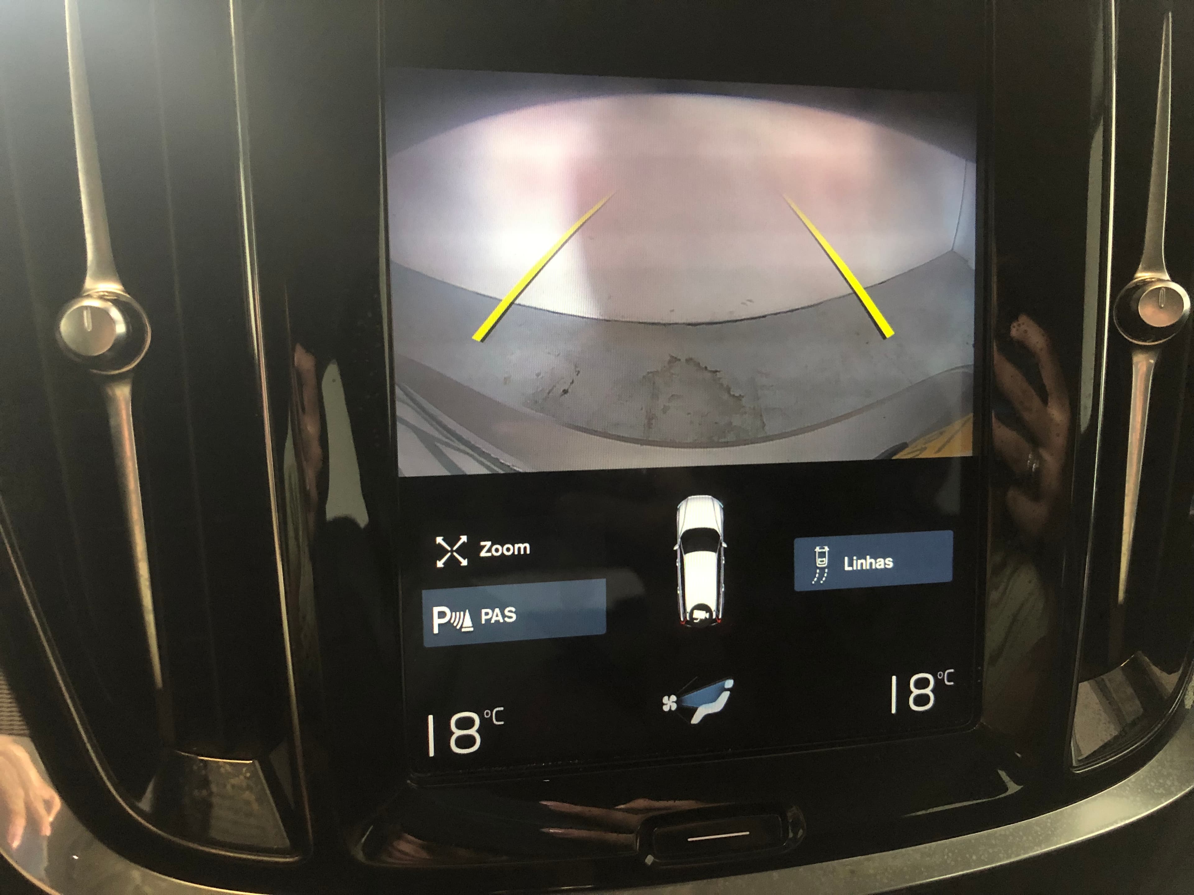 Volvo V60 2.0 T8 AWD TE Inscription · Ano 2019 — imagem 38