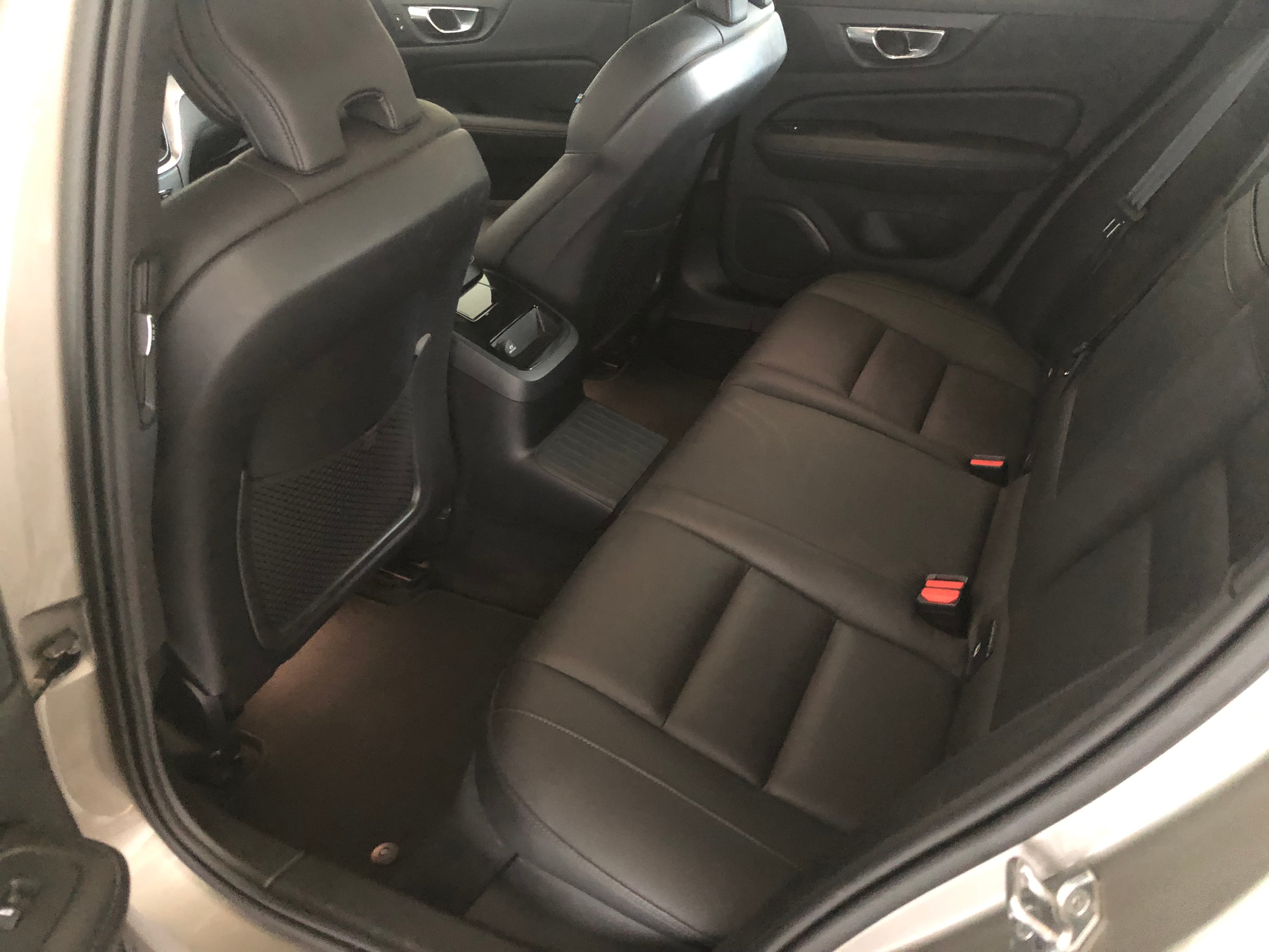 Volvo V60 2.0 T8 AWD TE Inscription · Ano 2019 — imagem 30