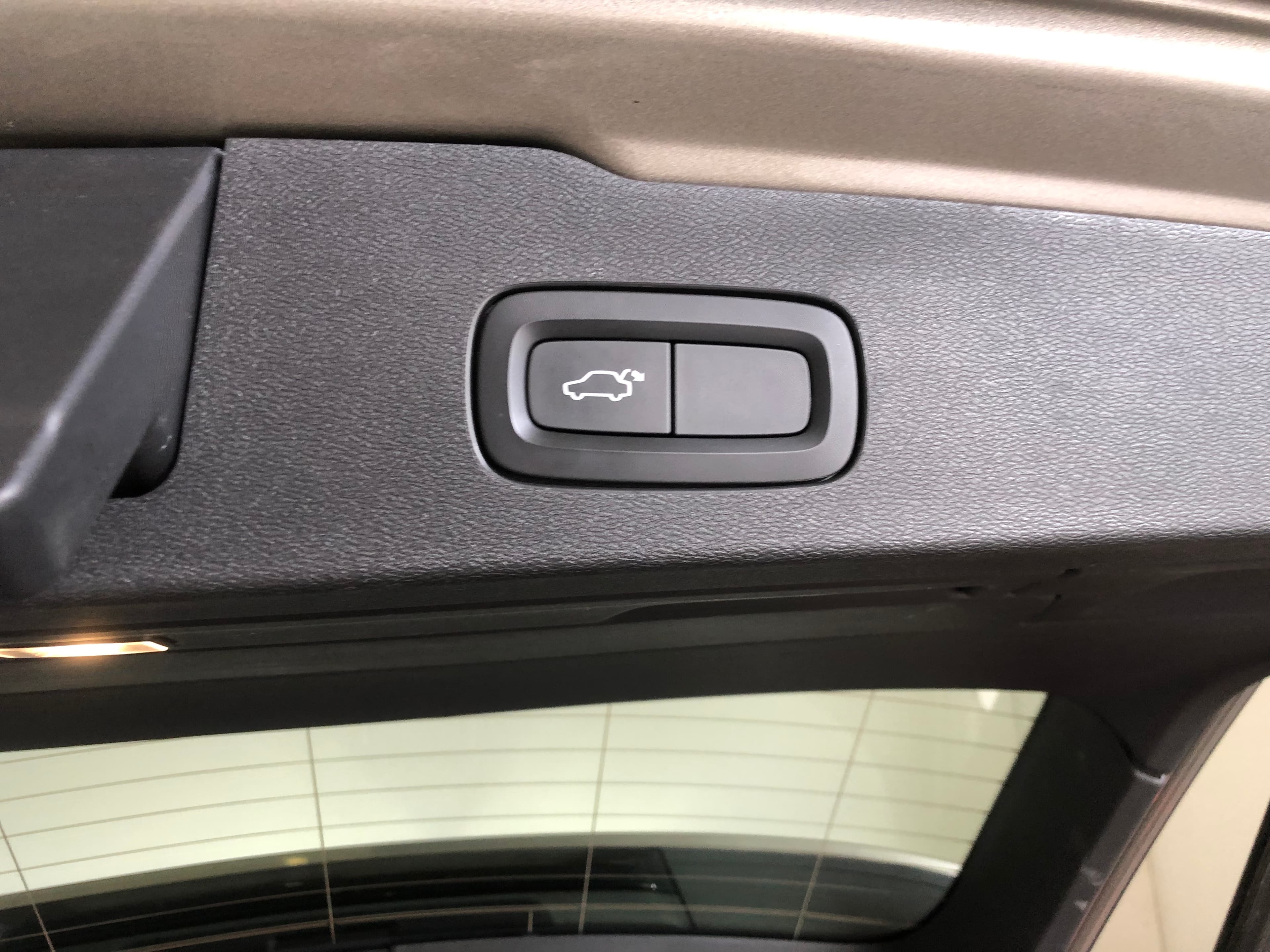 Volvo V60 2.0 T8 AWD TE Inscription · Ano 2019 — imagem 12