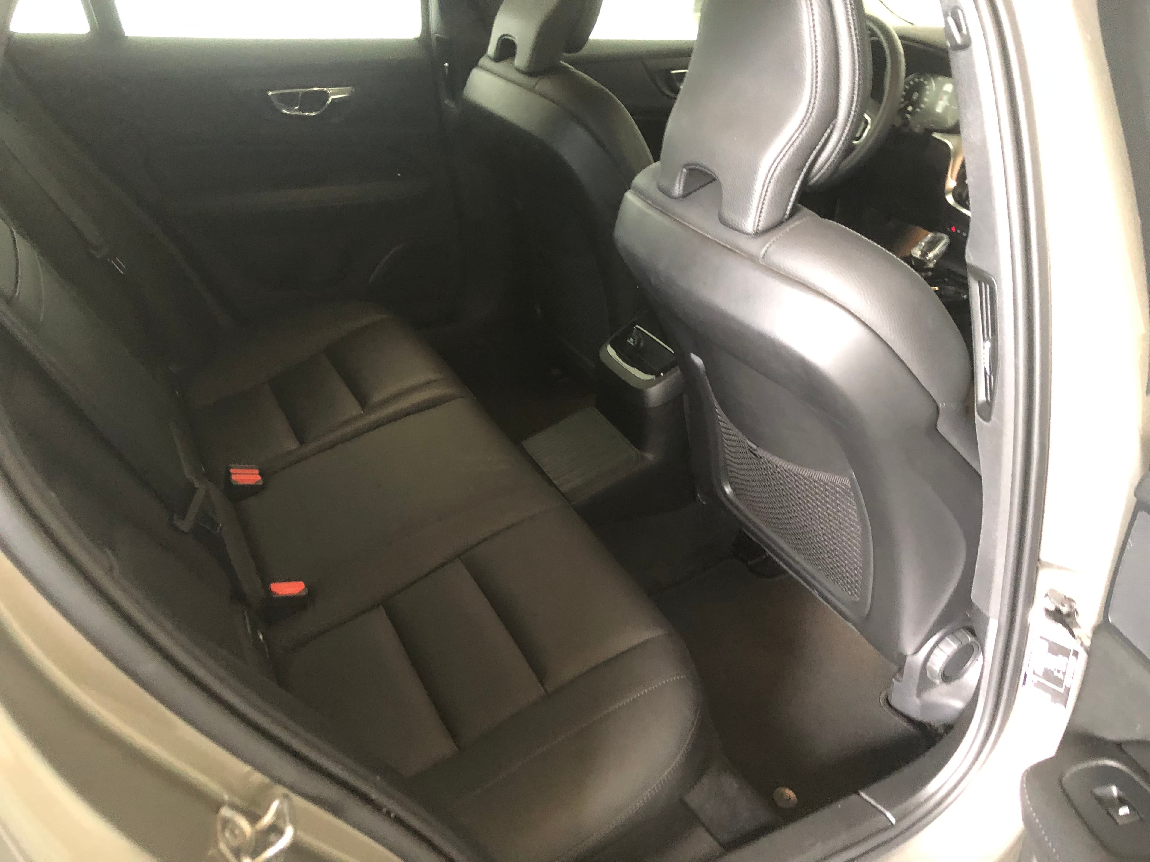 Volvo V60 2.0 T8 AWD TE Inscription · Ano 2019 — imagem 32
