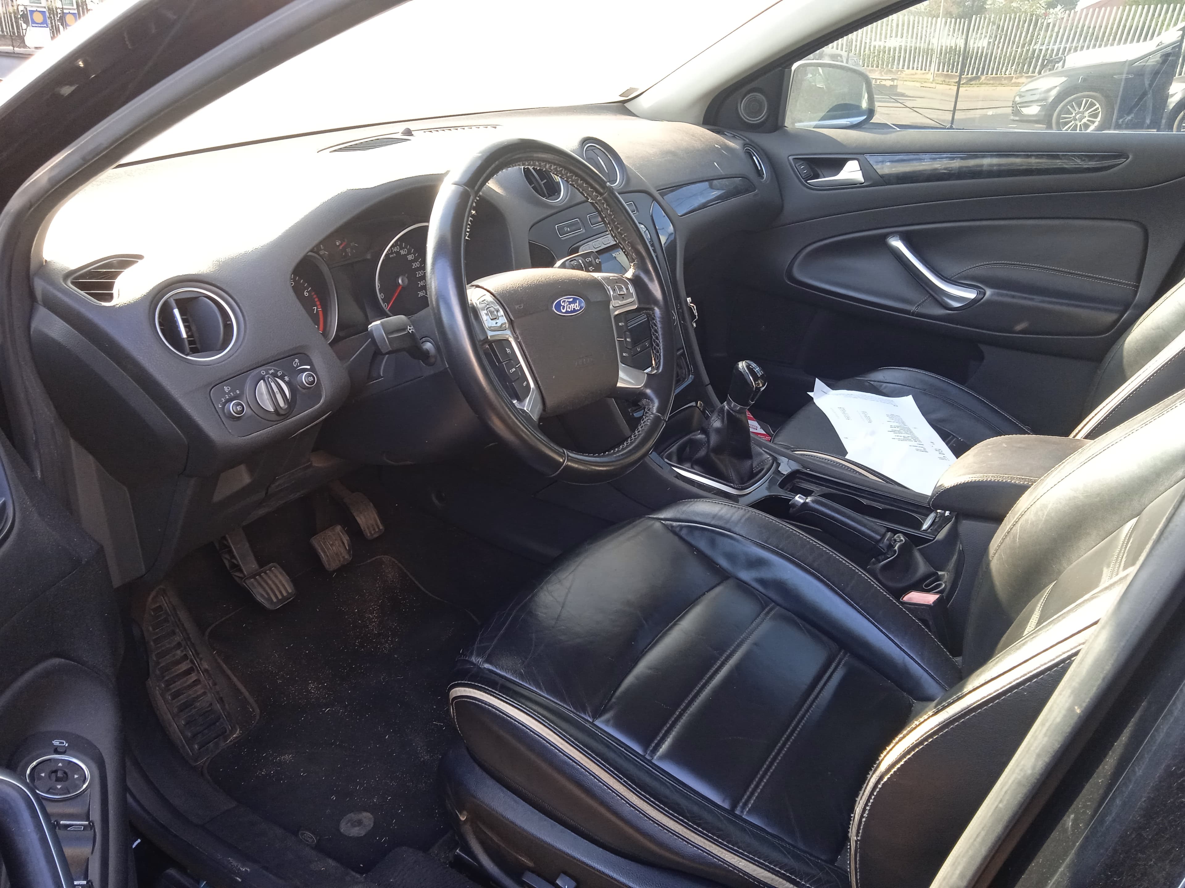 Ford Mondeo — imagen 12