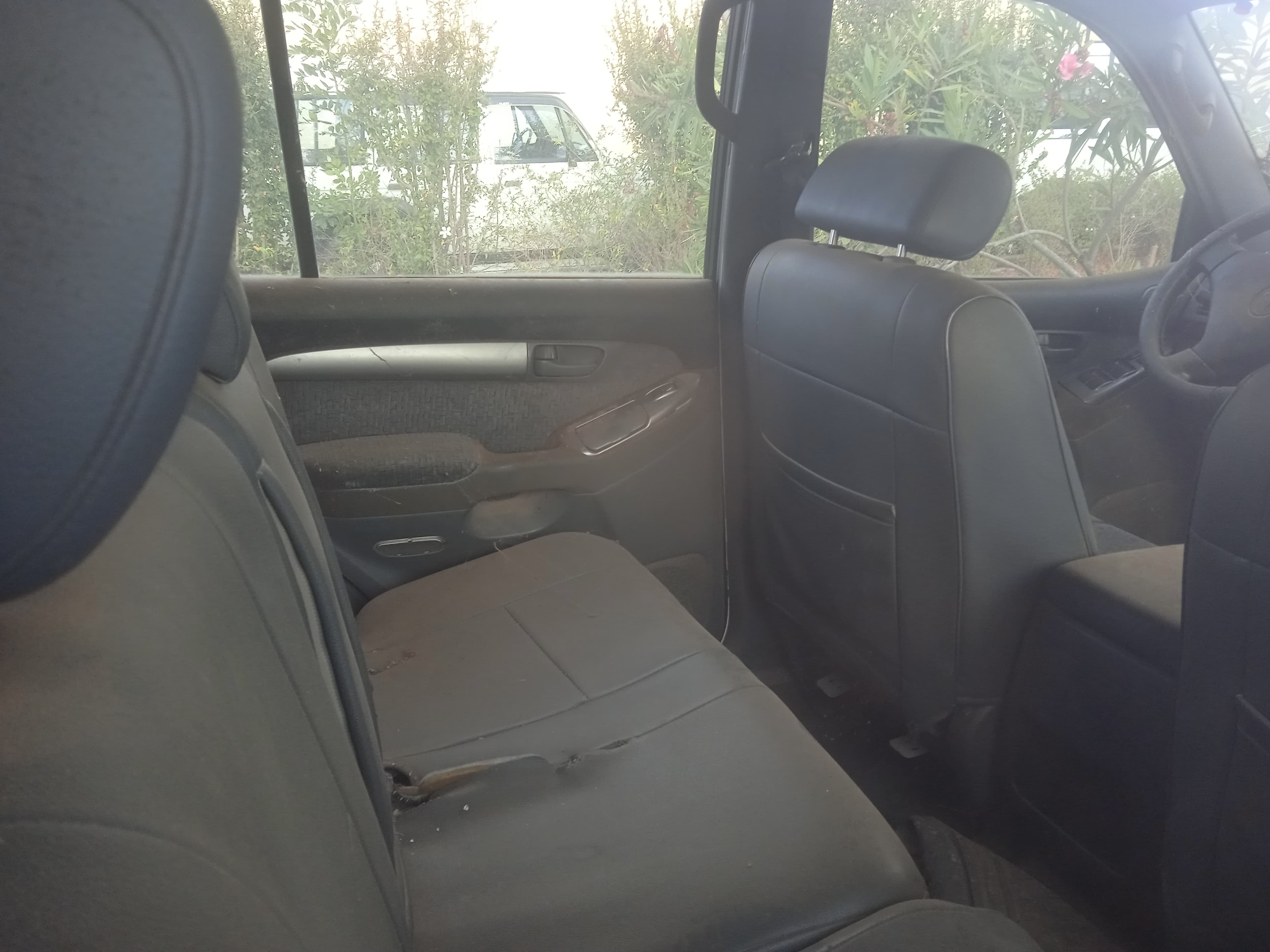 Toyota Prado — image 8