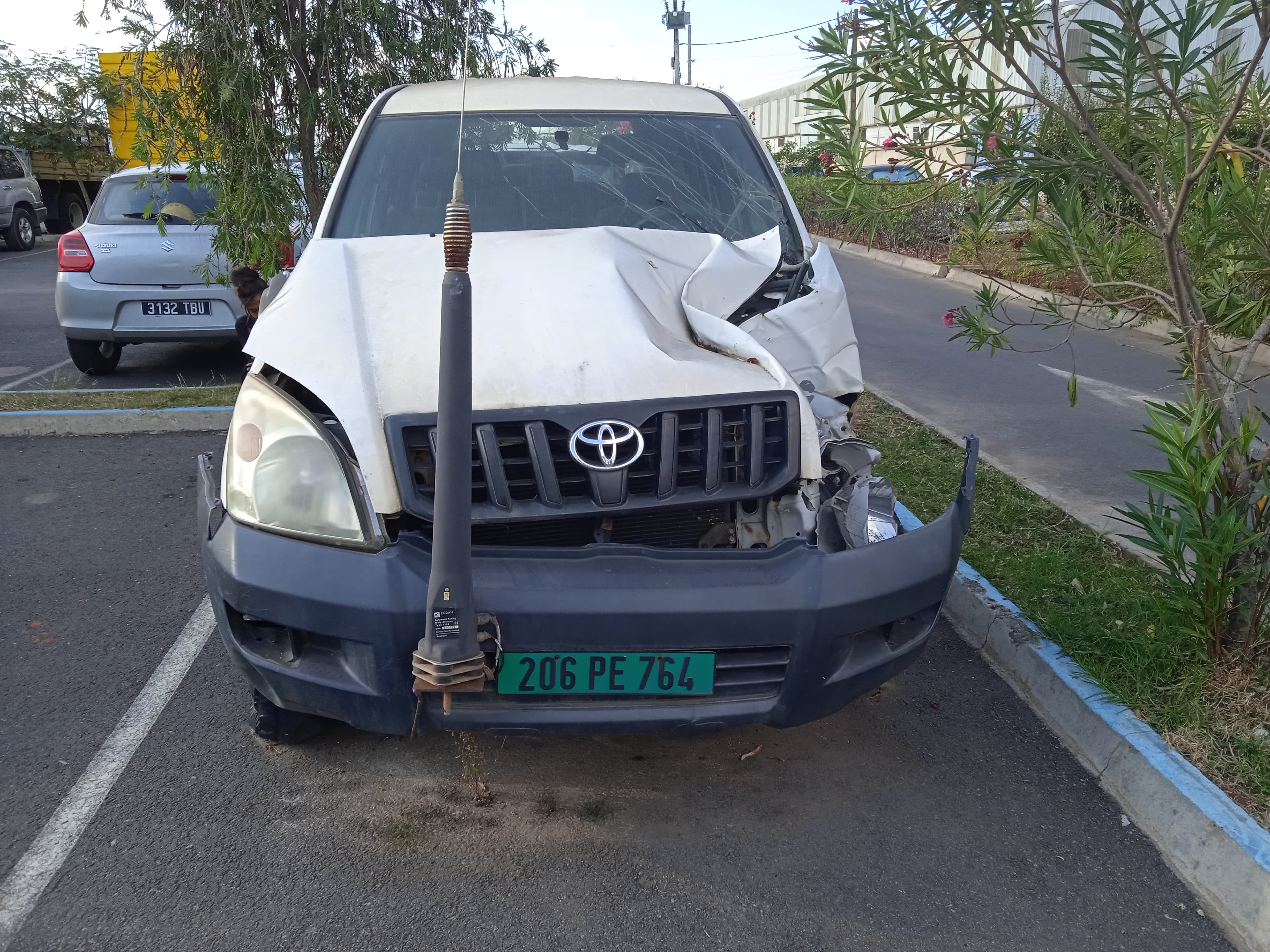 Toyota Prado — image 13