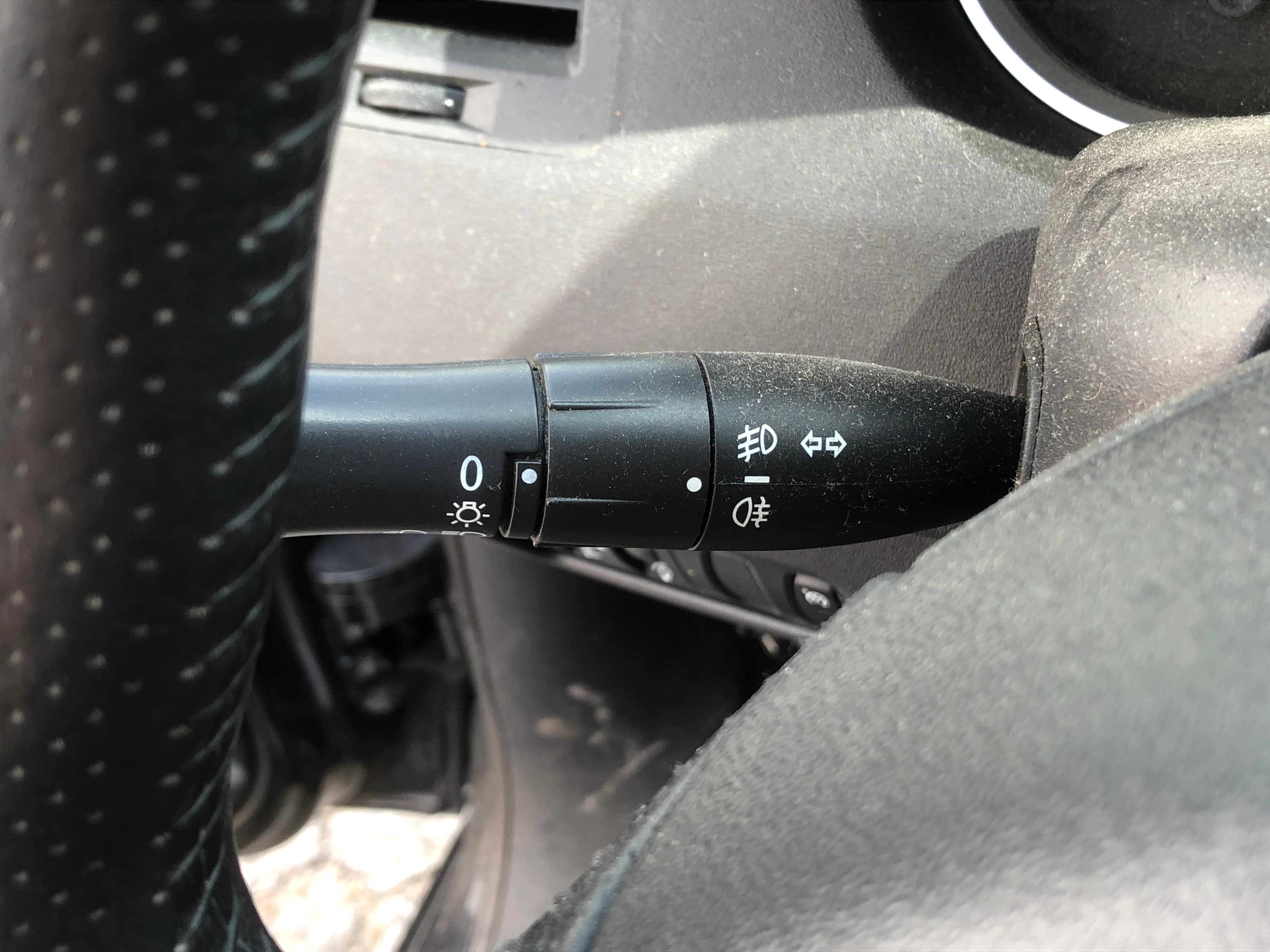 Renault Mégane 1.5 DCI · Ano 2007 — imagem 31