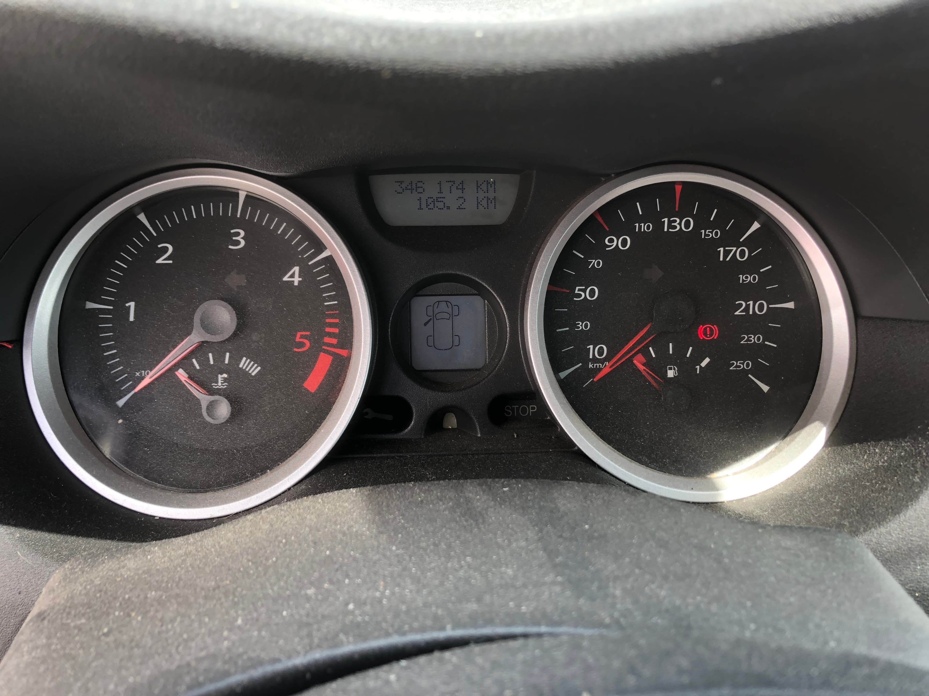 Renault Mégane 1.5 DCI · Ano 2007 — imagem 30