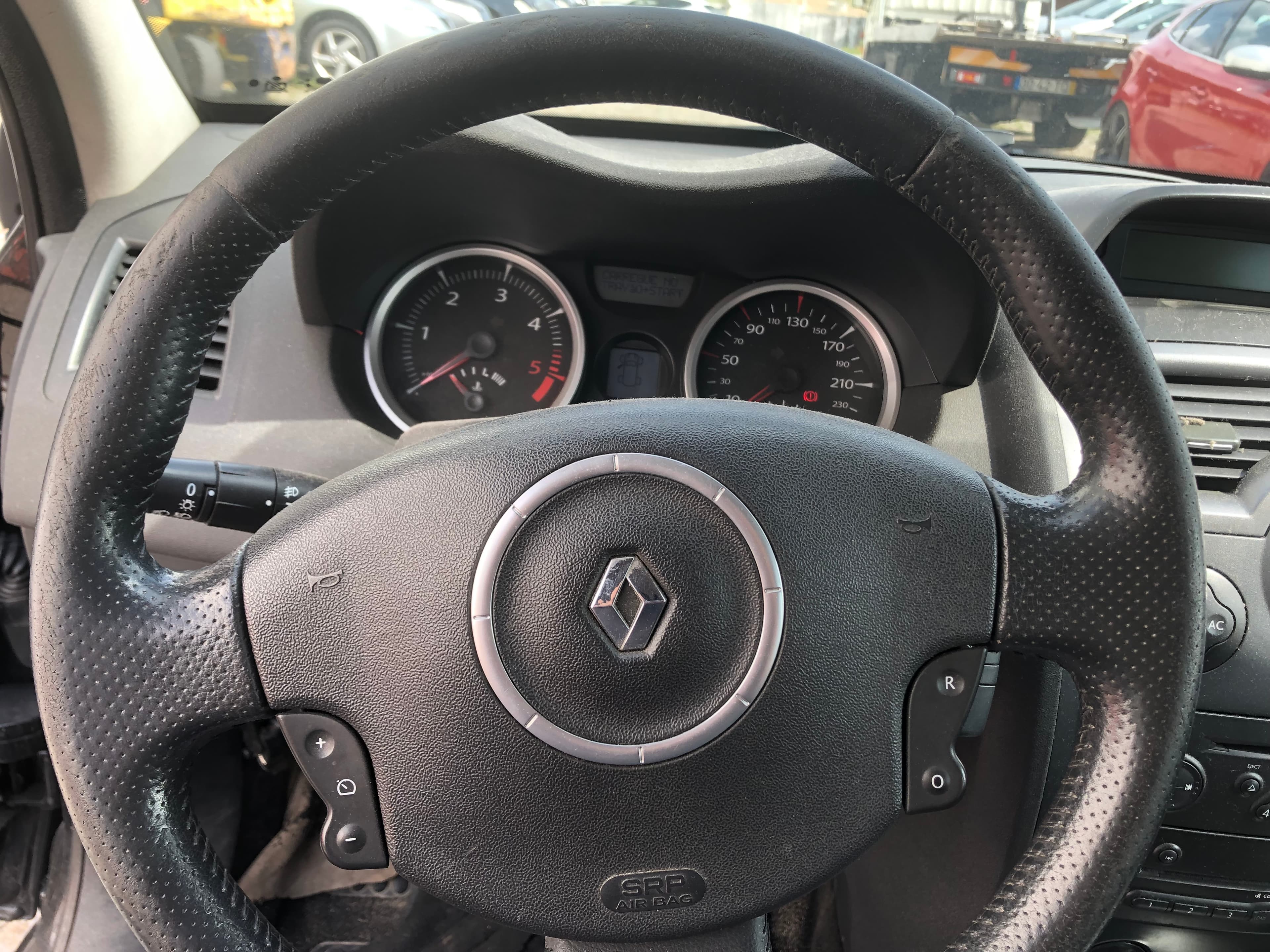 Renault Mégane 1.5 DCI · Ano 2007 — imagem 28