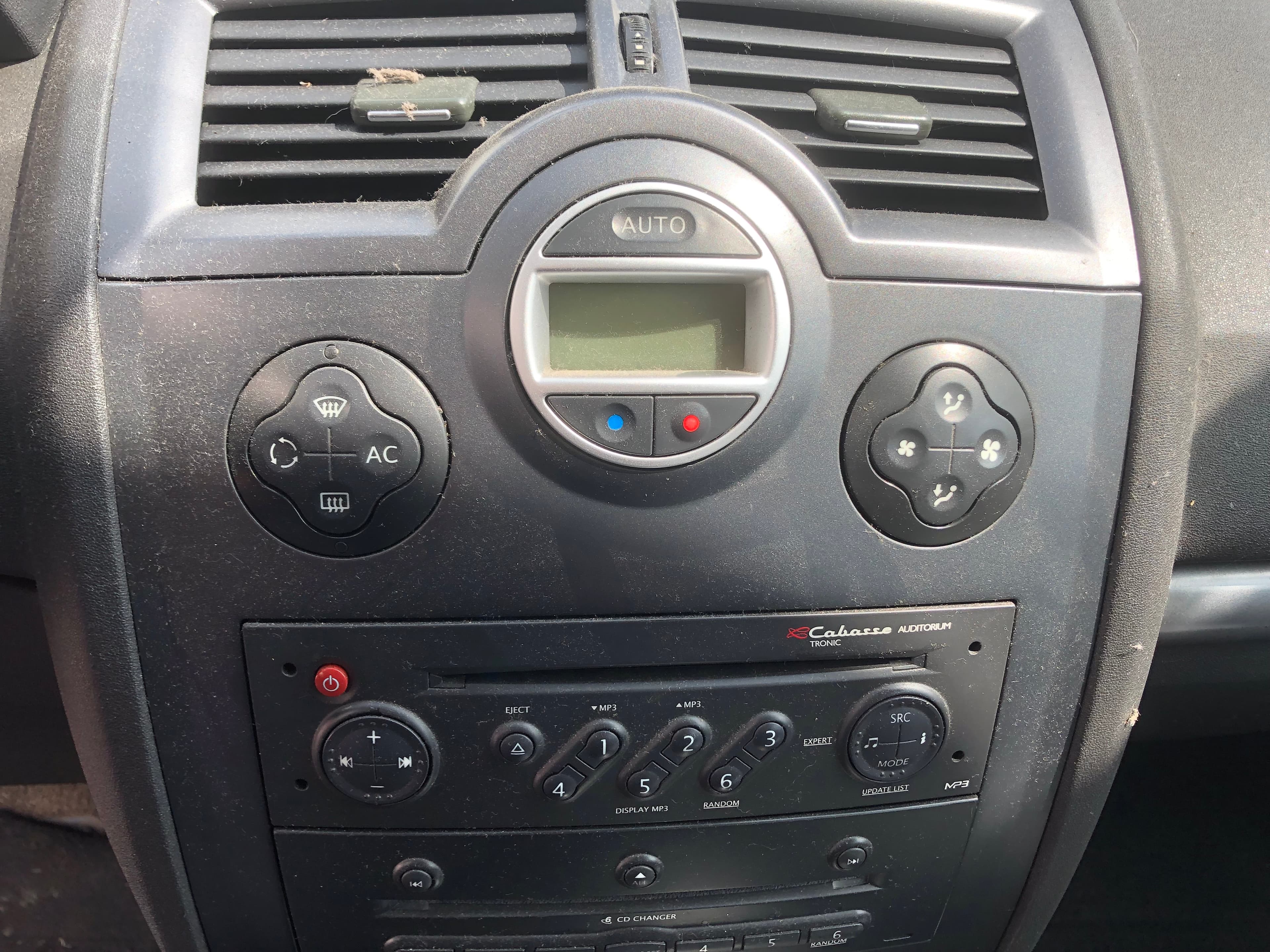 Renault Mégane 1.5 DCI · Ano 2007 — imagem 37