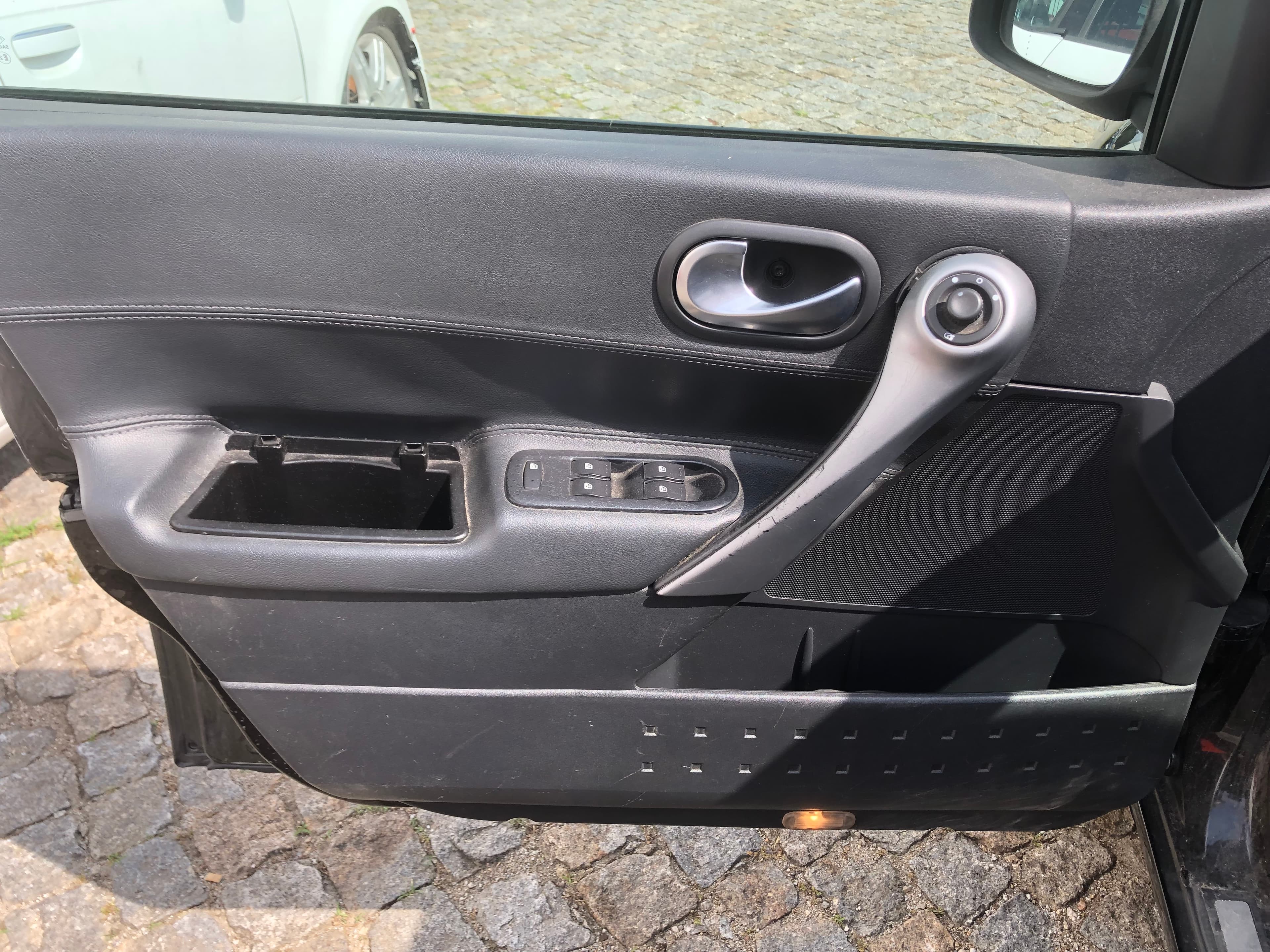 Renault Mégane 1.5 DCI · Ano 2007 — imagem 24