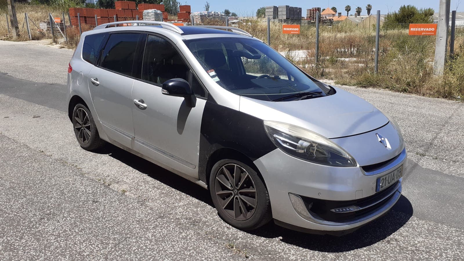 Renault Grand Scénic DCI · Ano 2013 — imagen 3