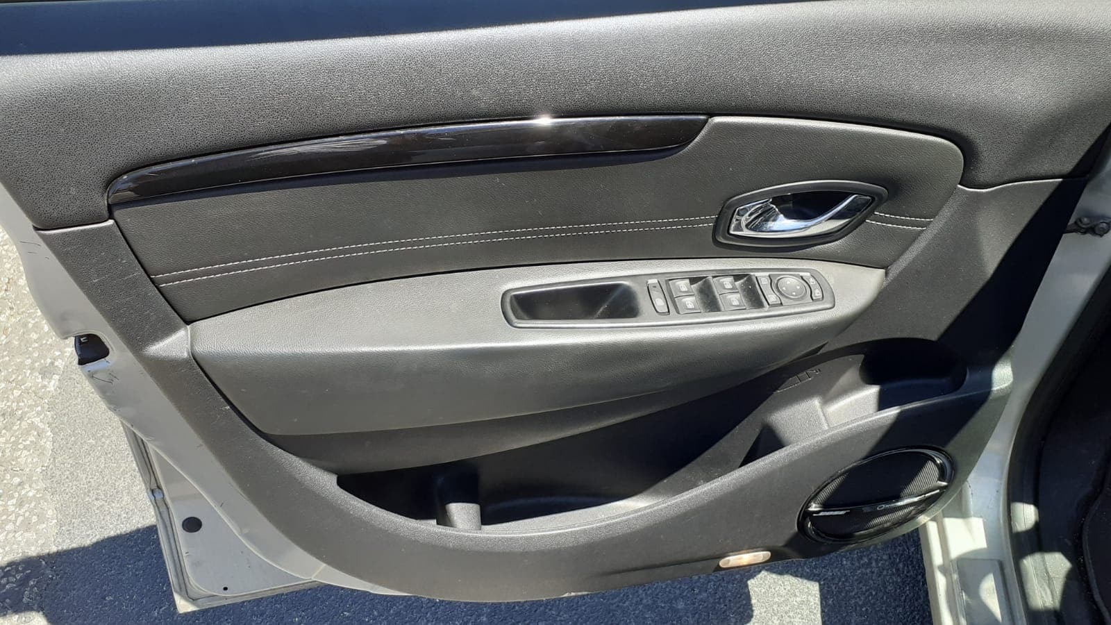 Renault Grand Scénic DCI · Ano 2013 — imagen 23