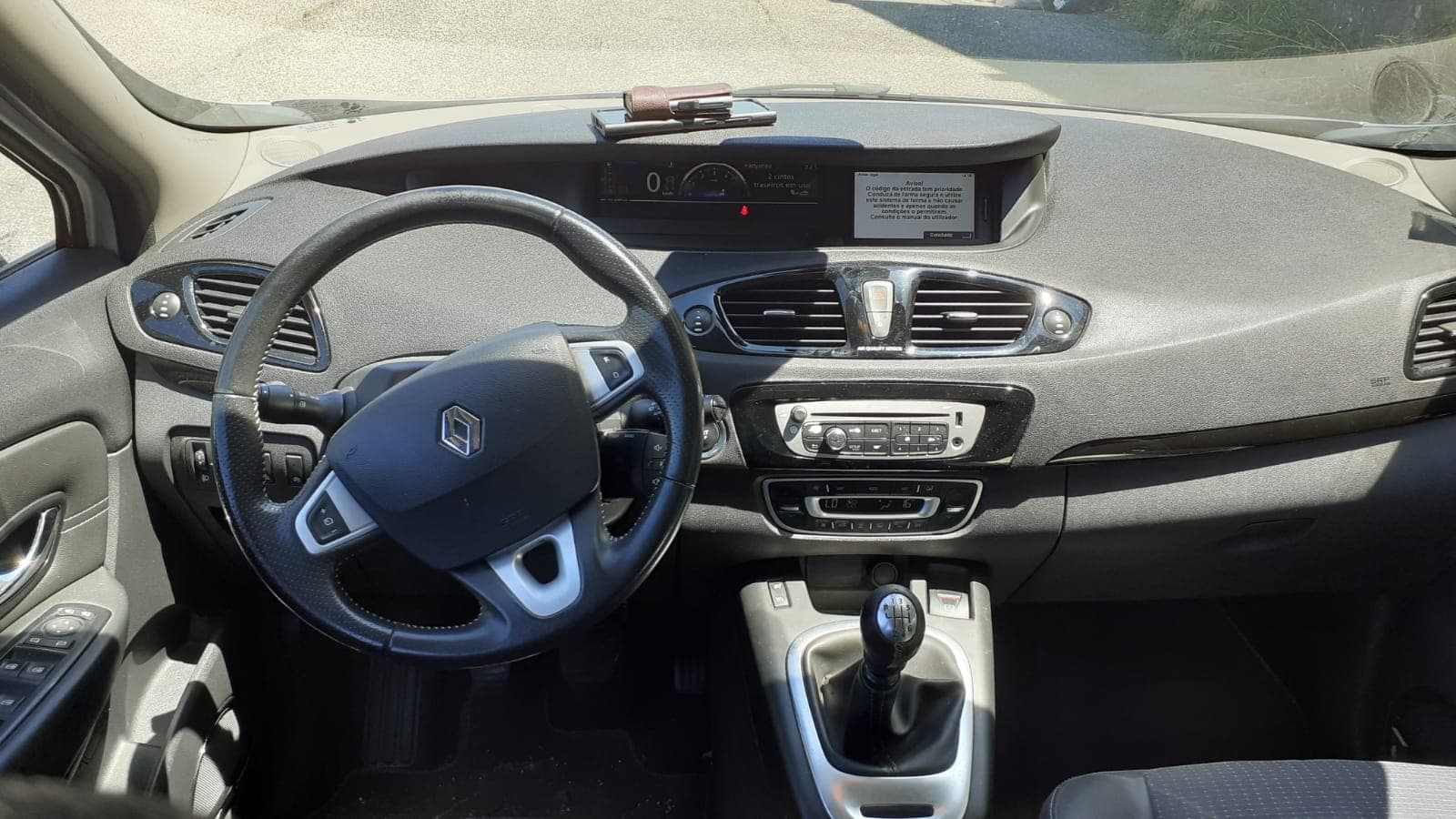 Renault Grand Scénic DCI · Ano 2013 — imagen 14