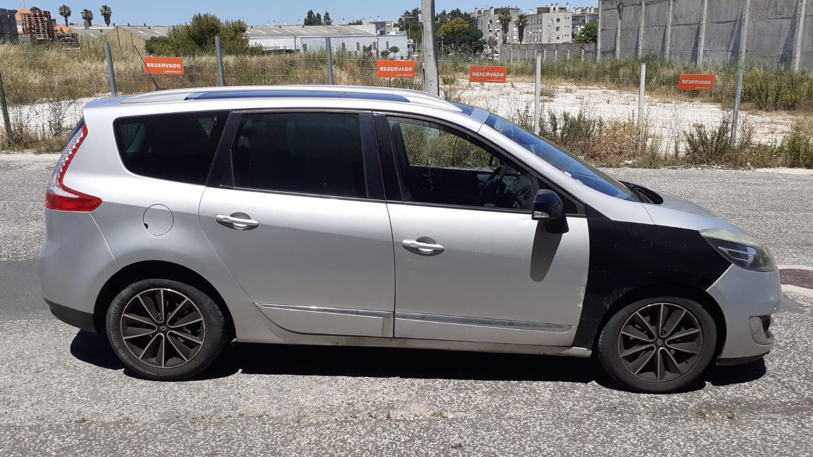 Renault Grand Scénic DCI · Ano 2013 — imagen 8
