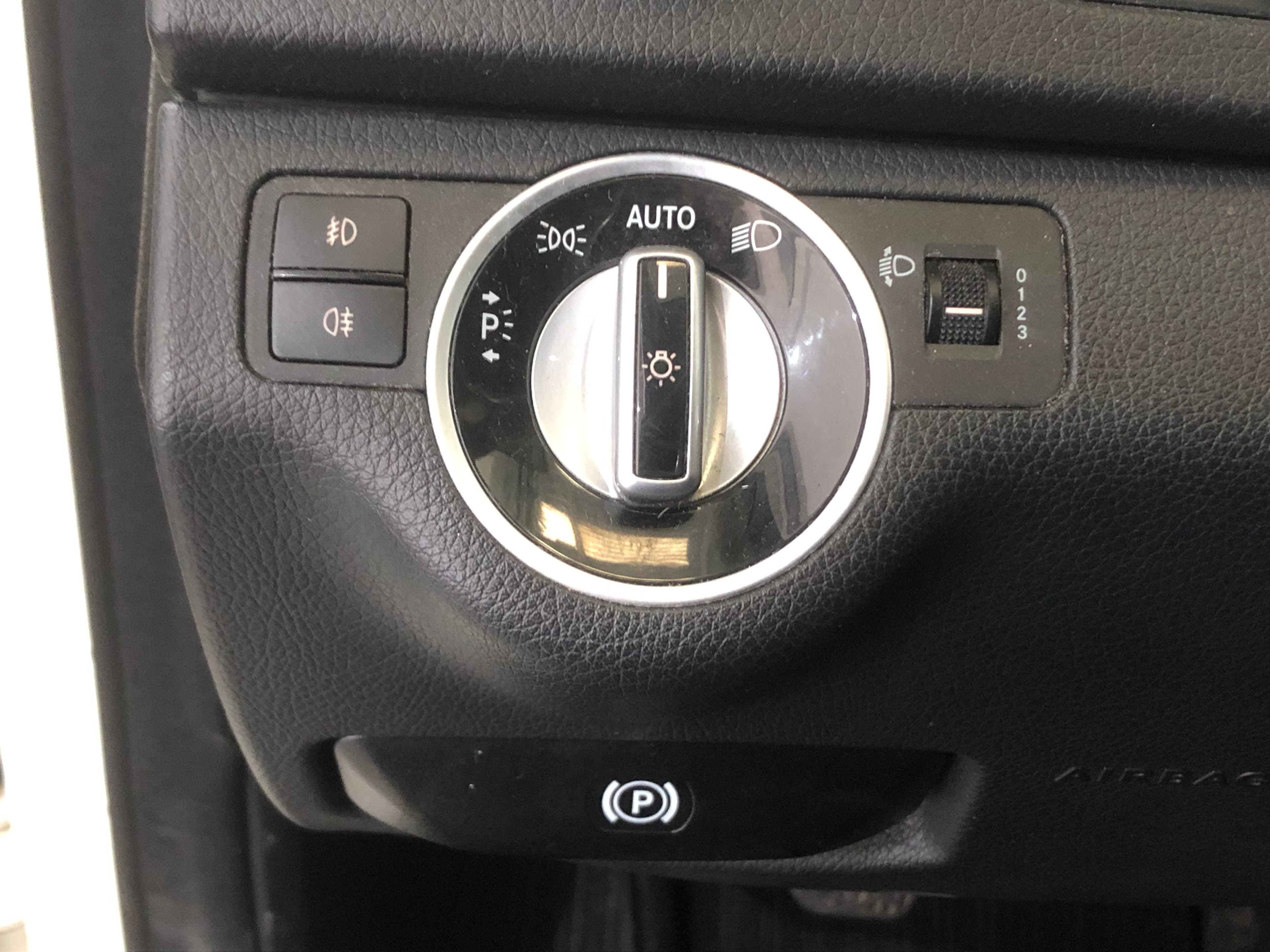 Mercedes-Benz C200 CDI · Ano 2012 — imagen 22