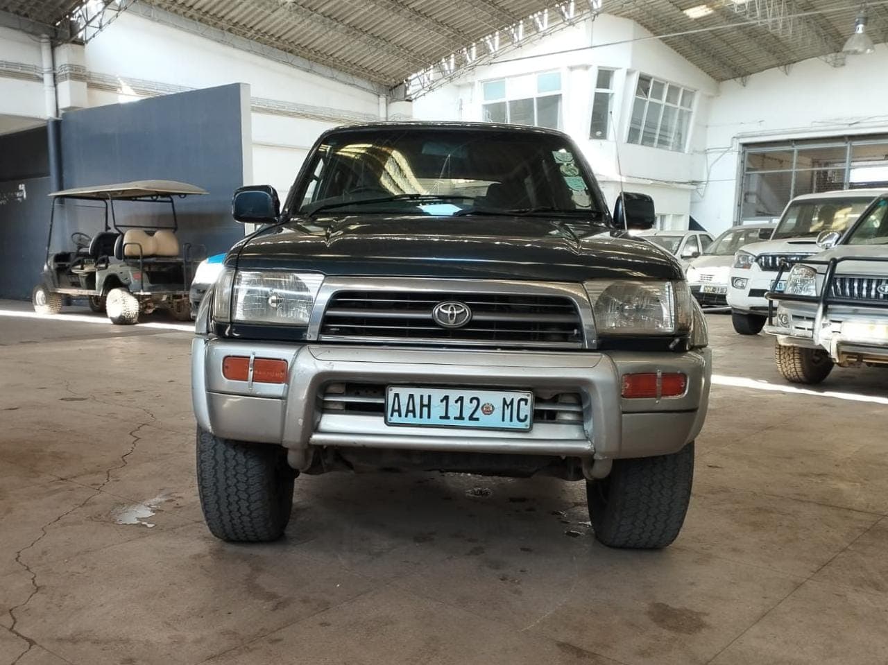 Toyota Surf — image 1