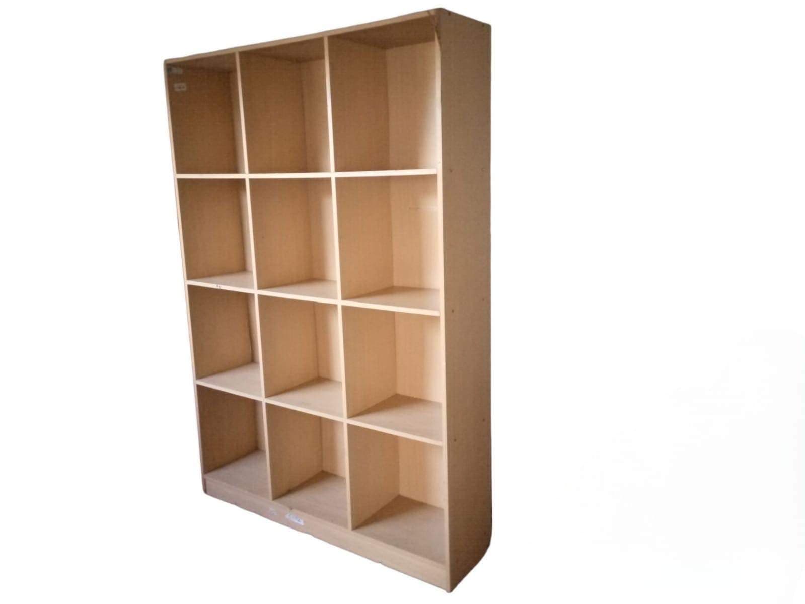 Armoires, Meubles, Imprimantes, Refrigerateur (salle8) — imagem 5