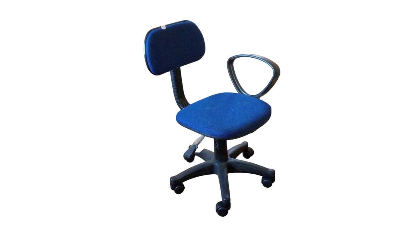 Meubles, chaises, extincteurs (salle 10, 11, 12) — imagen 6