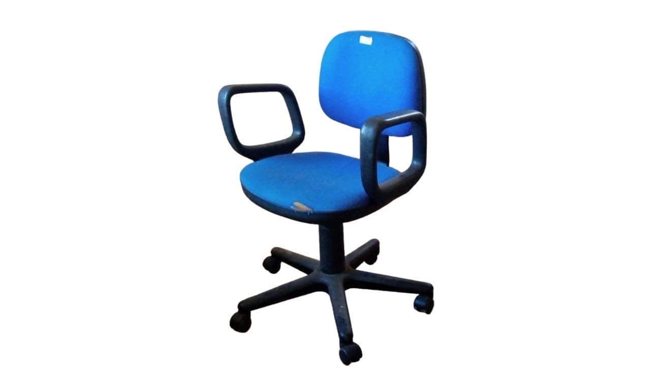 Meubles, chaises, extincteurs (salle 10, 11, 12) — imagen 5