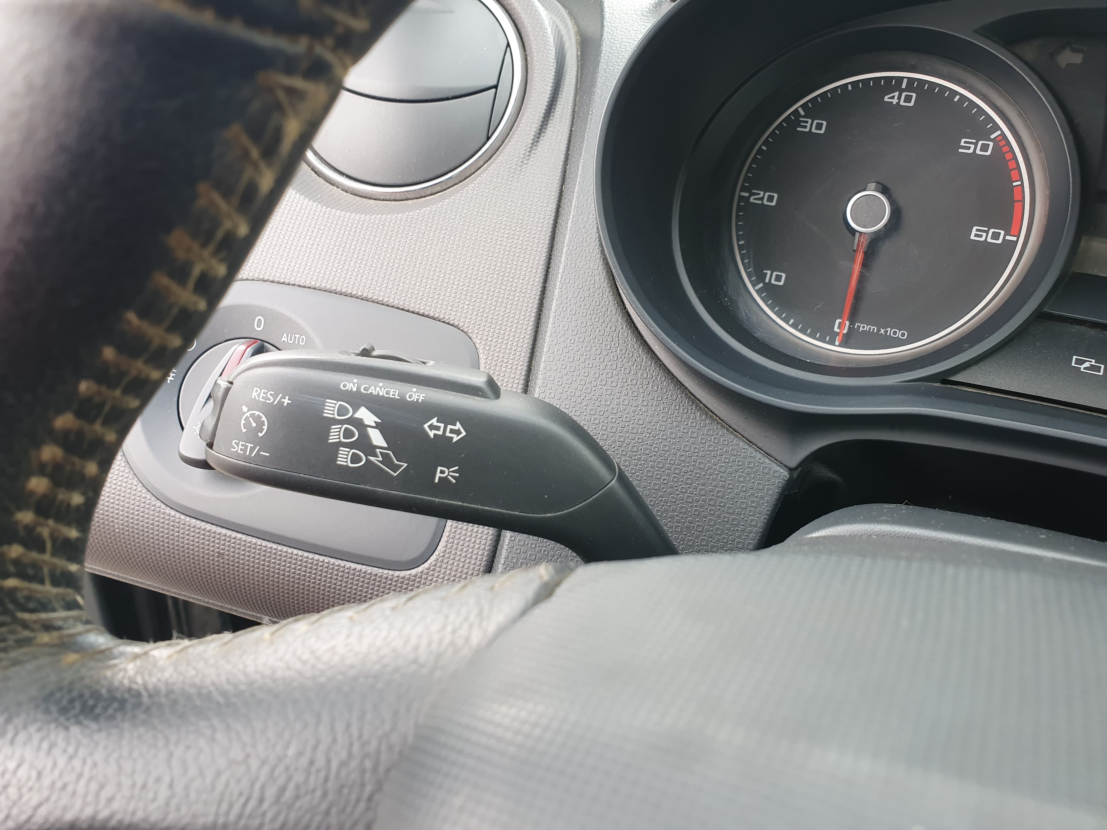 Seat Ibiza 1.2 TDI · Ano 2013 — imagen 41