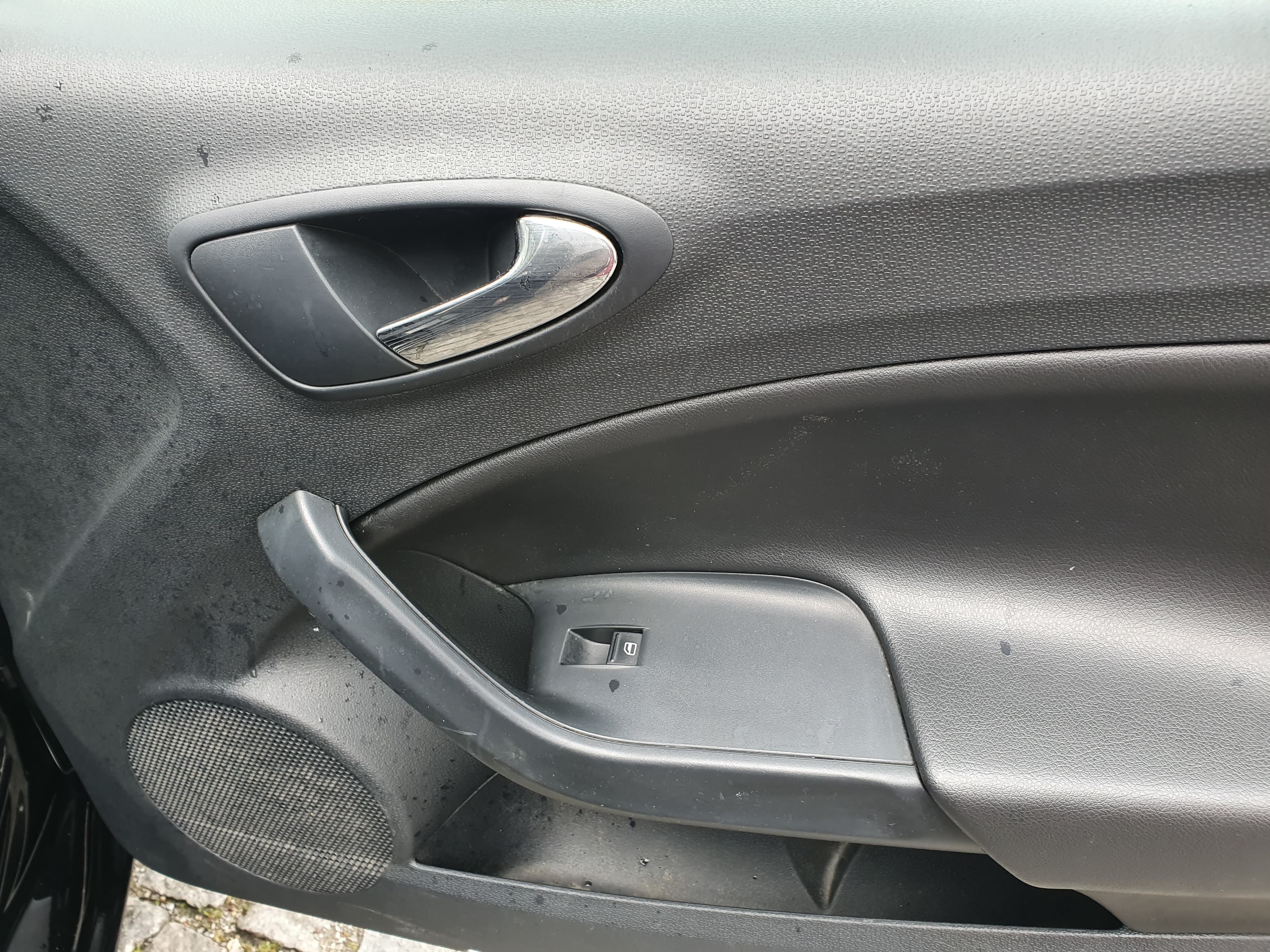 Seat Ibiza 1.2 TDI · Ano 2013 — imagen 26