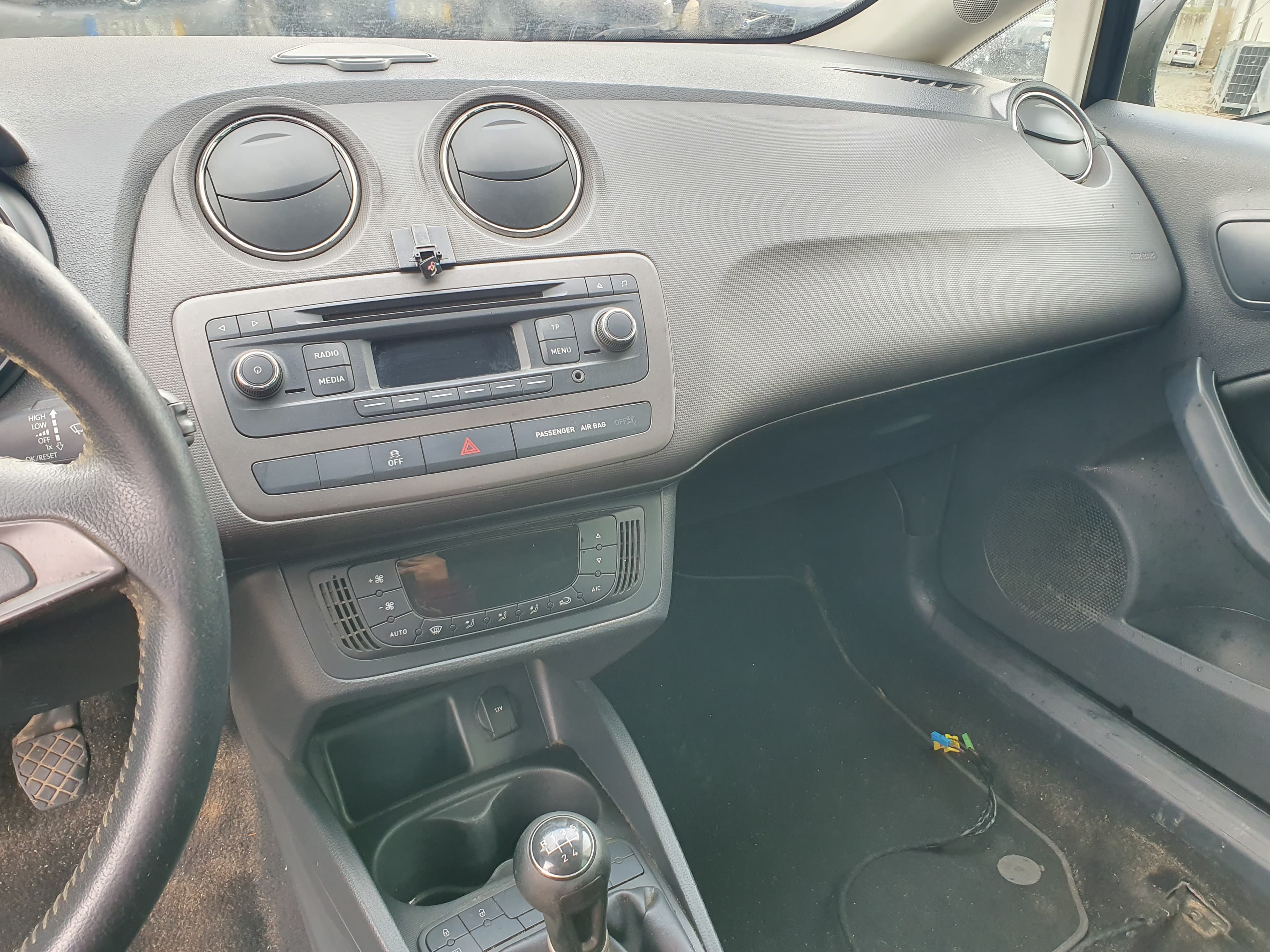 Seat Ibiza 1.2 TDI · Ano 2013 — imagen 40
