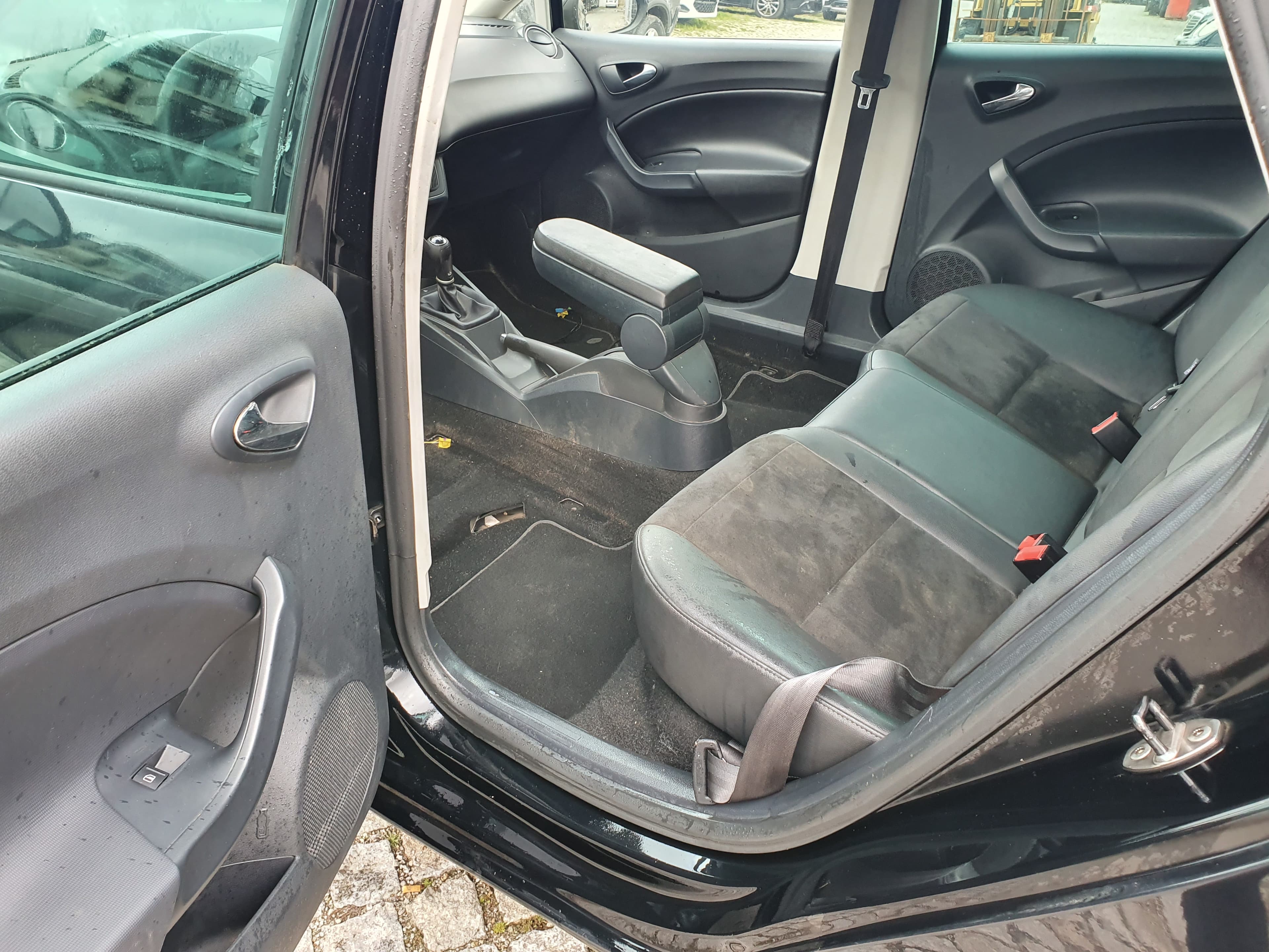 Seat Ibiza 1.2 TDI · Ano 2013 — imagen 28