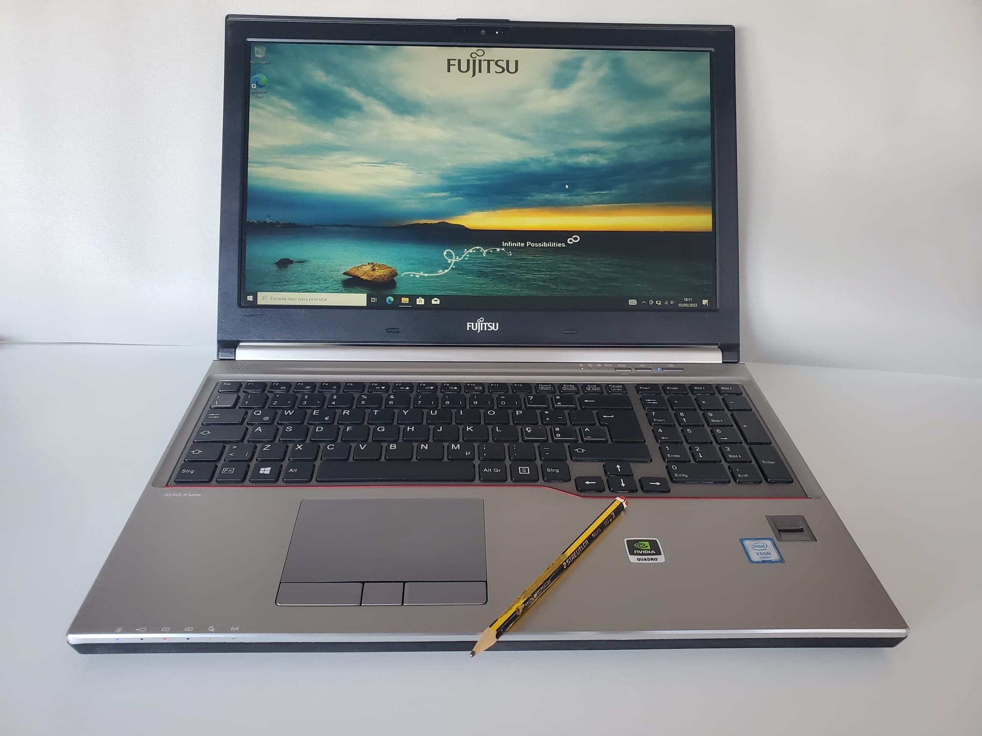 Portátil Fujitsu Celsius H770 — imagem 1