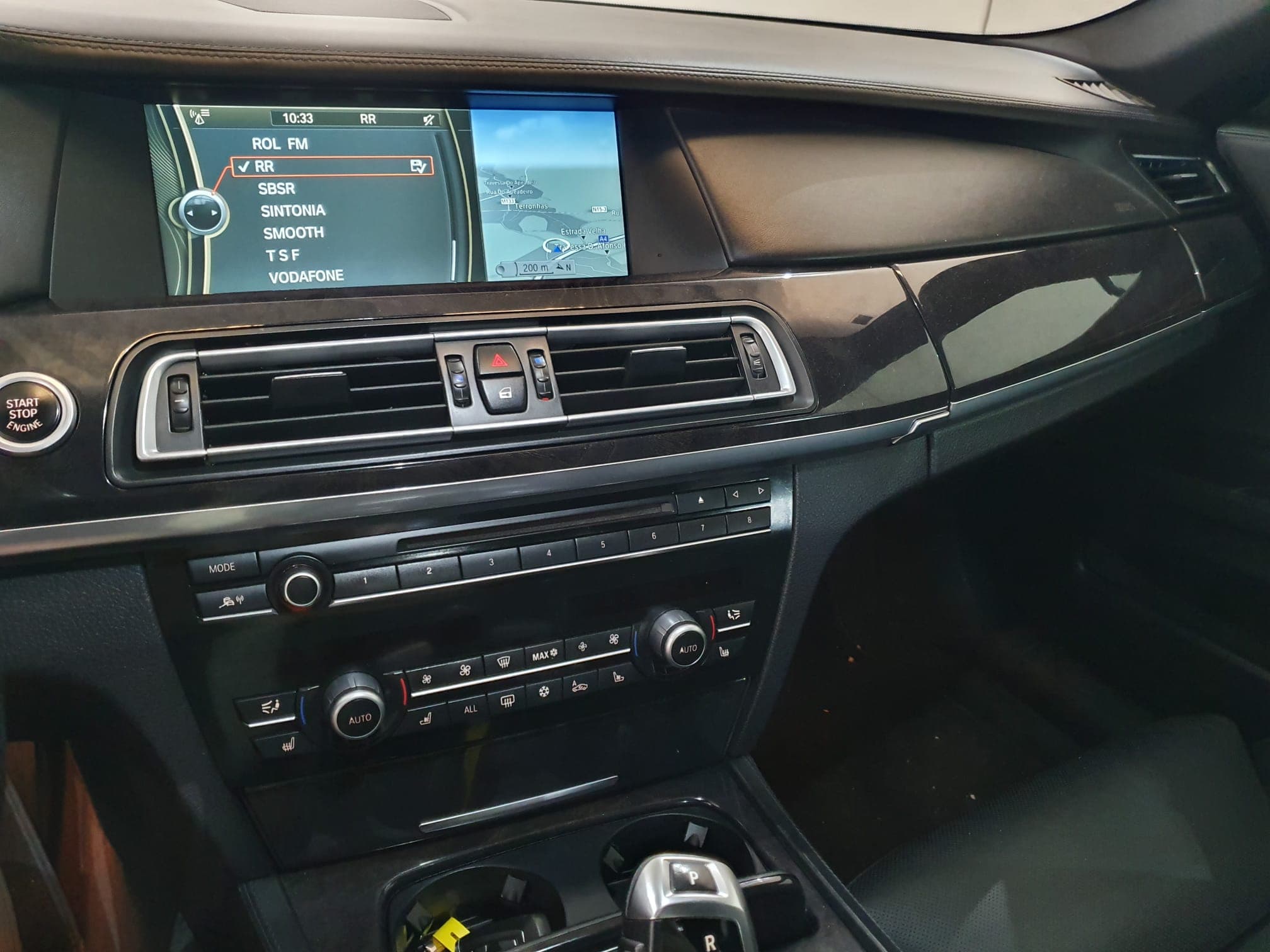 BMW 740D · Ano 2010 — image 30